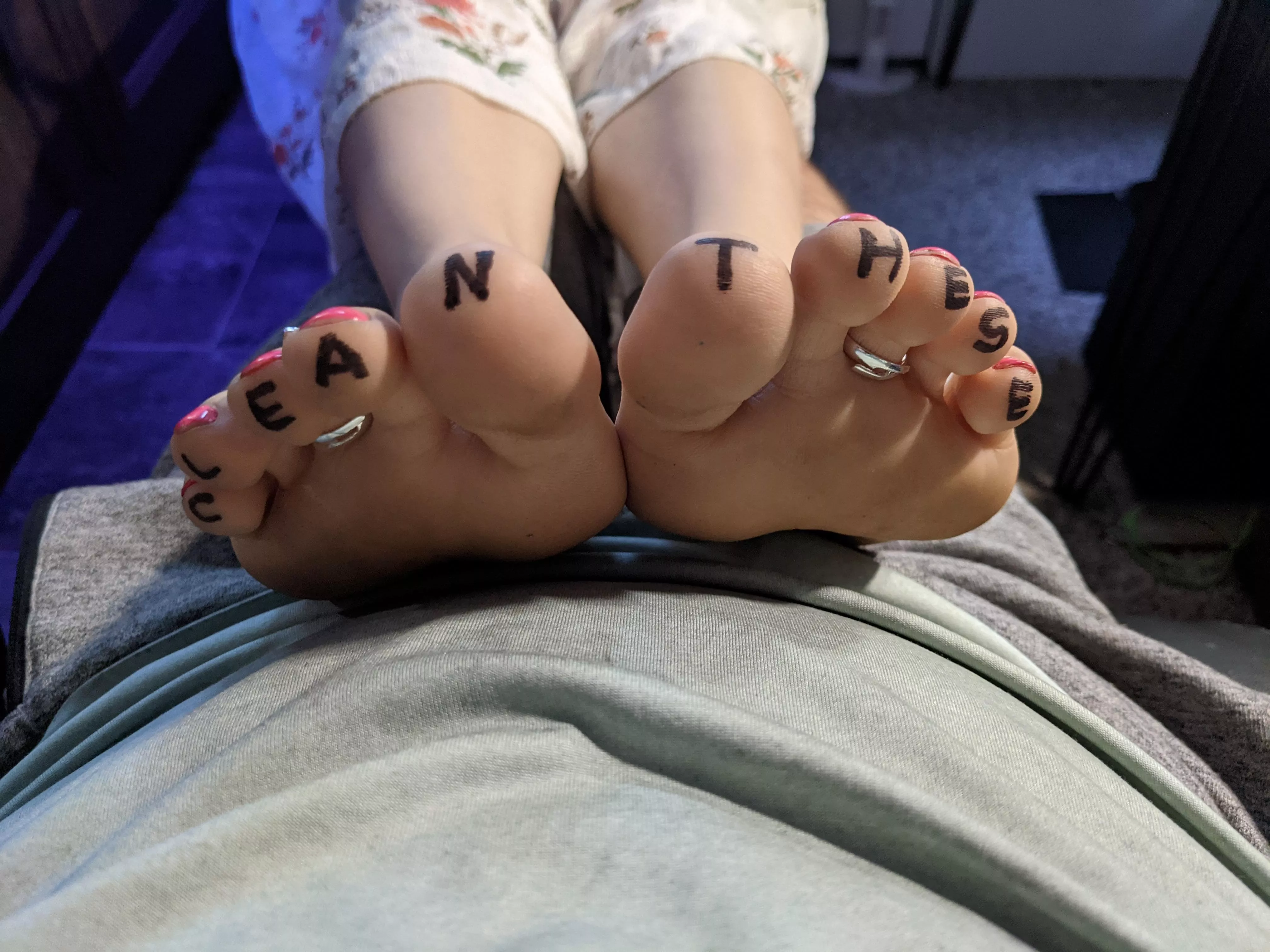 Clean These Toes Pls 🥺