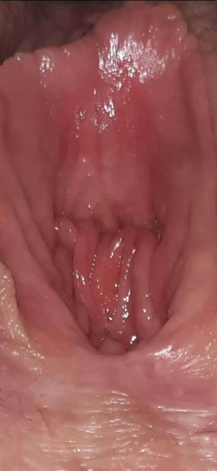 Close up of my girl’s wet pussy spread before some morning sex 🤤🔥