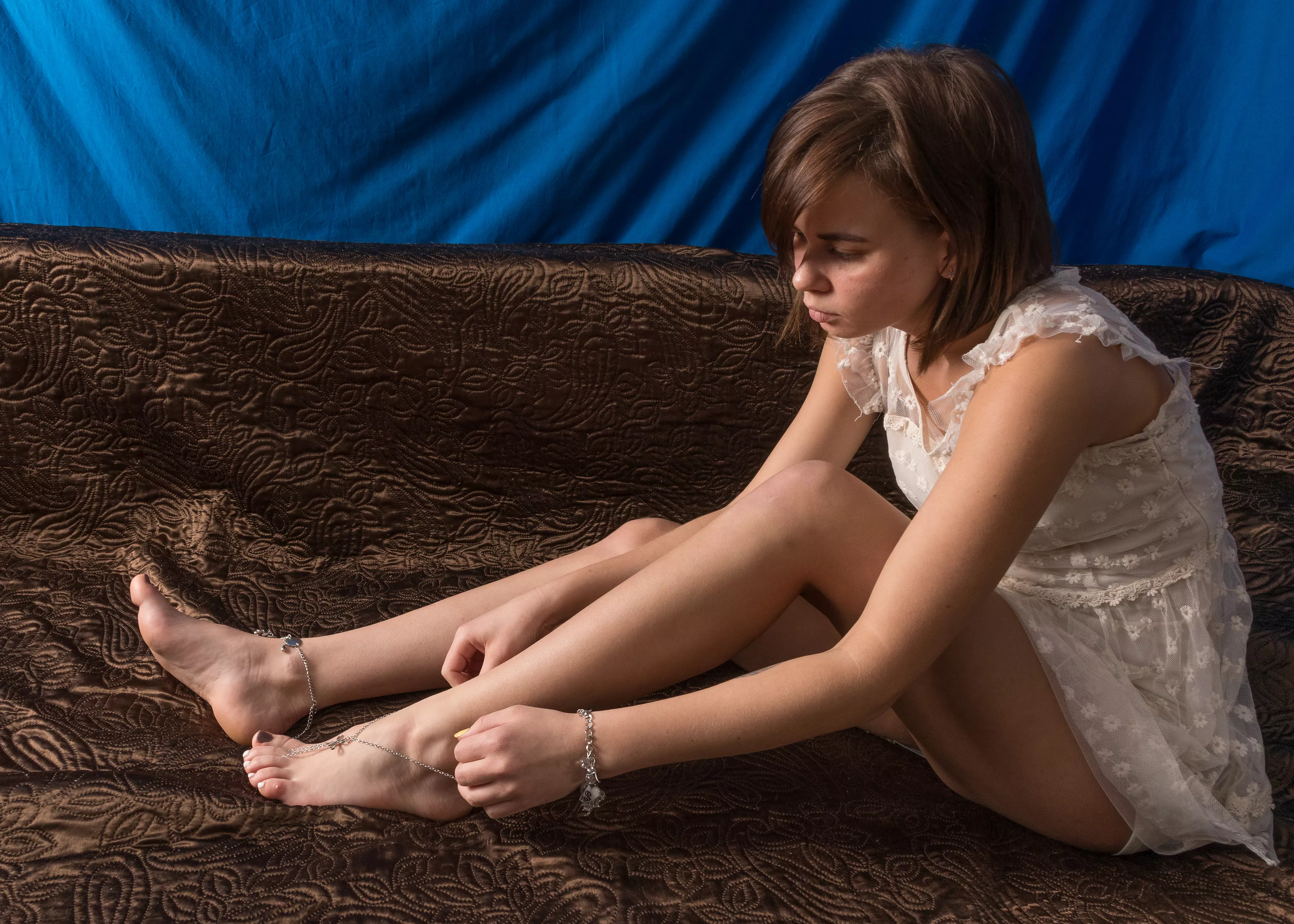 College girl hopes the second anklet will fit her better