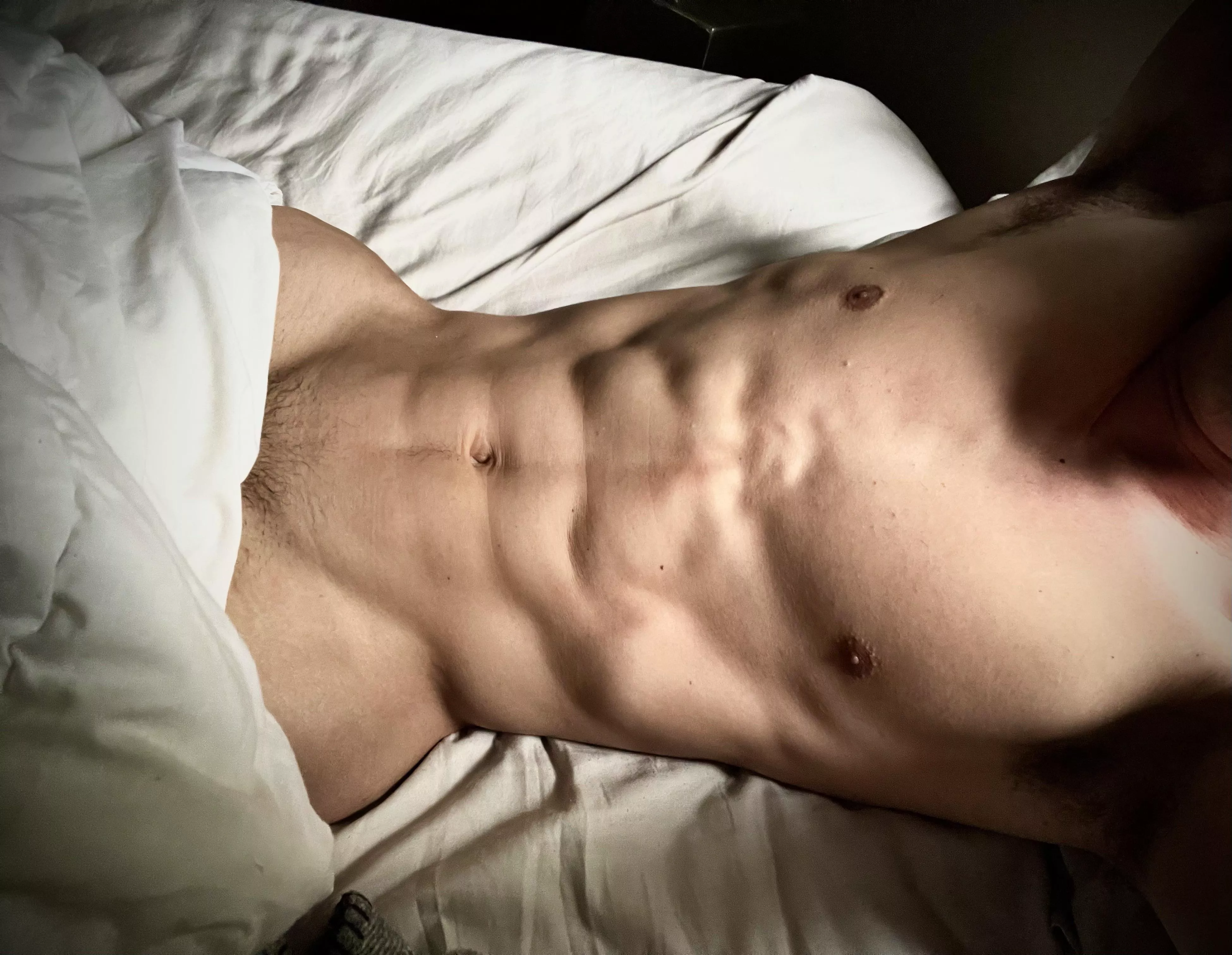 Come lay with (m)e