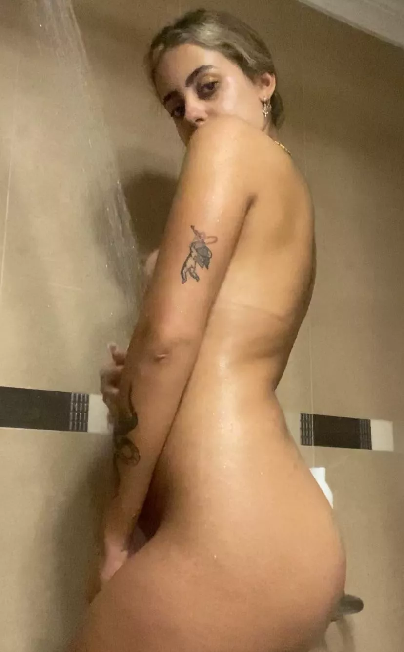 Come shower with me💦