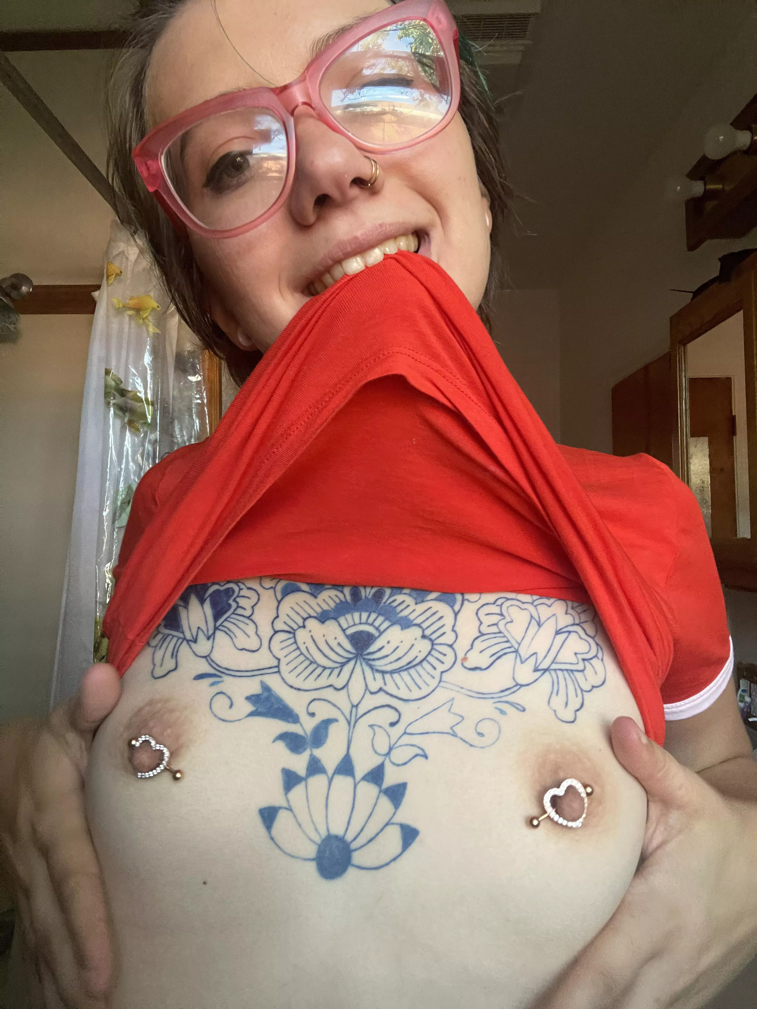 Congratulations on being off work! Check out my tits