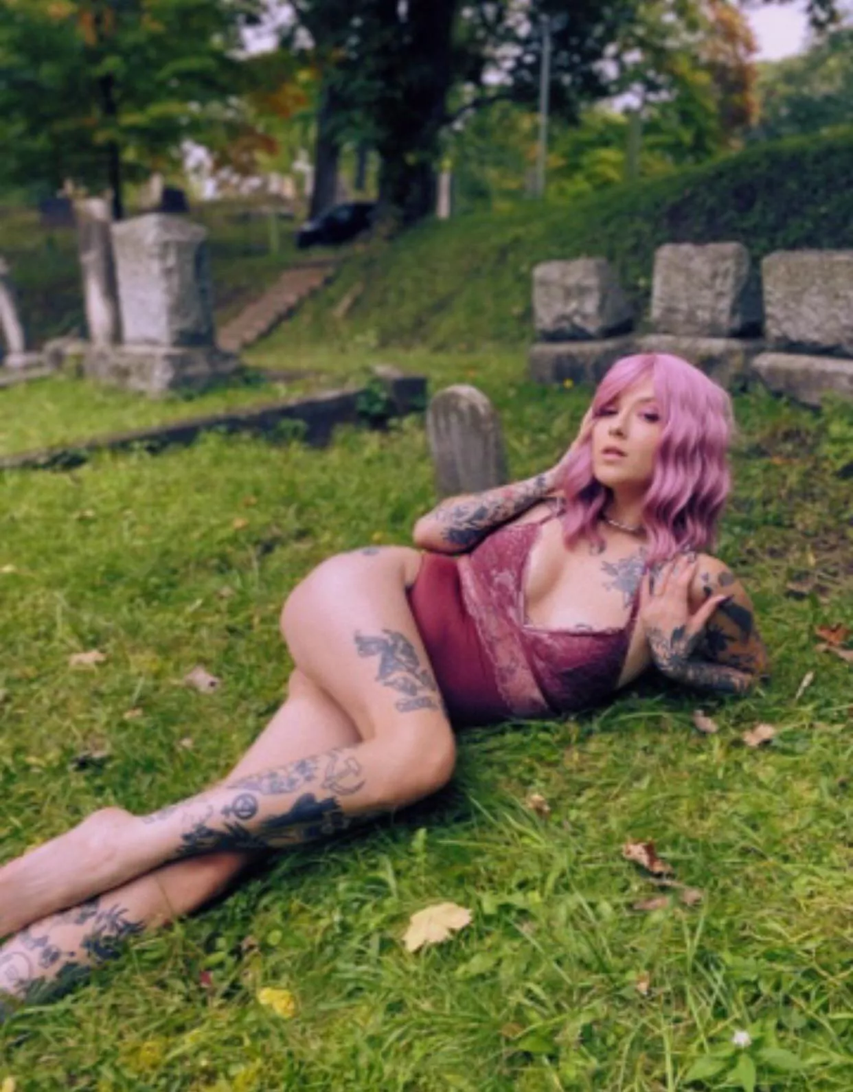 Could I suck your dick in the graveyard? 🥺💕