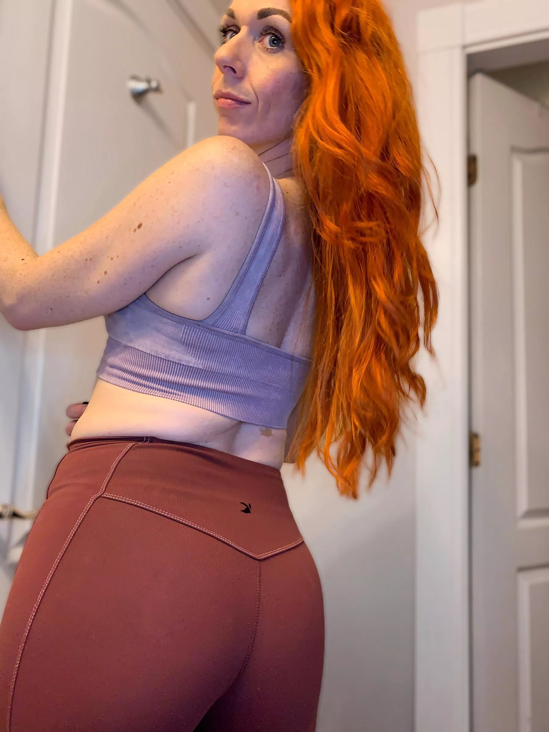 Crop top and yoga pants