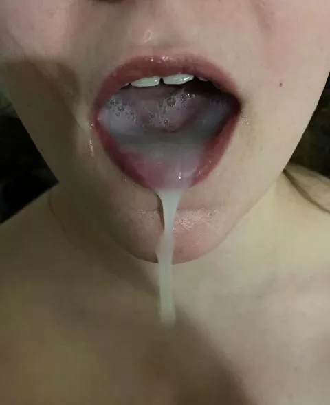 Cum in Emma's mouth