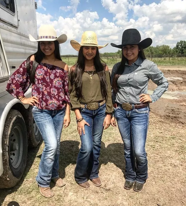 Cute Country Chicas