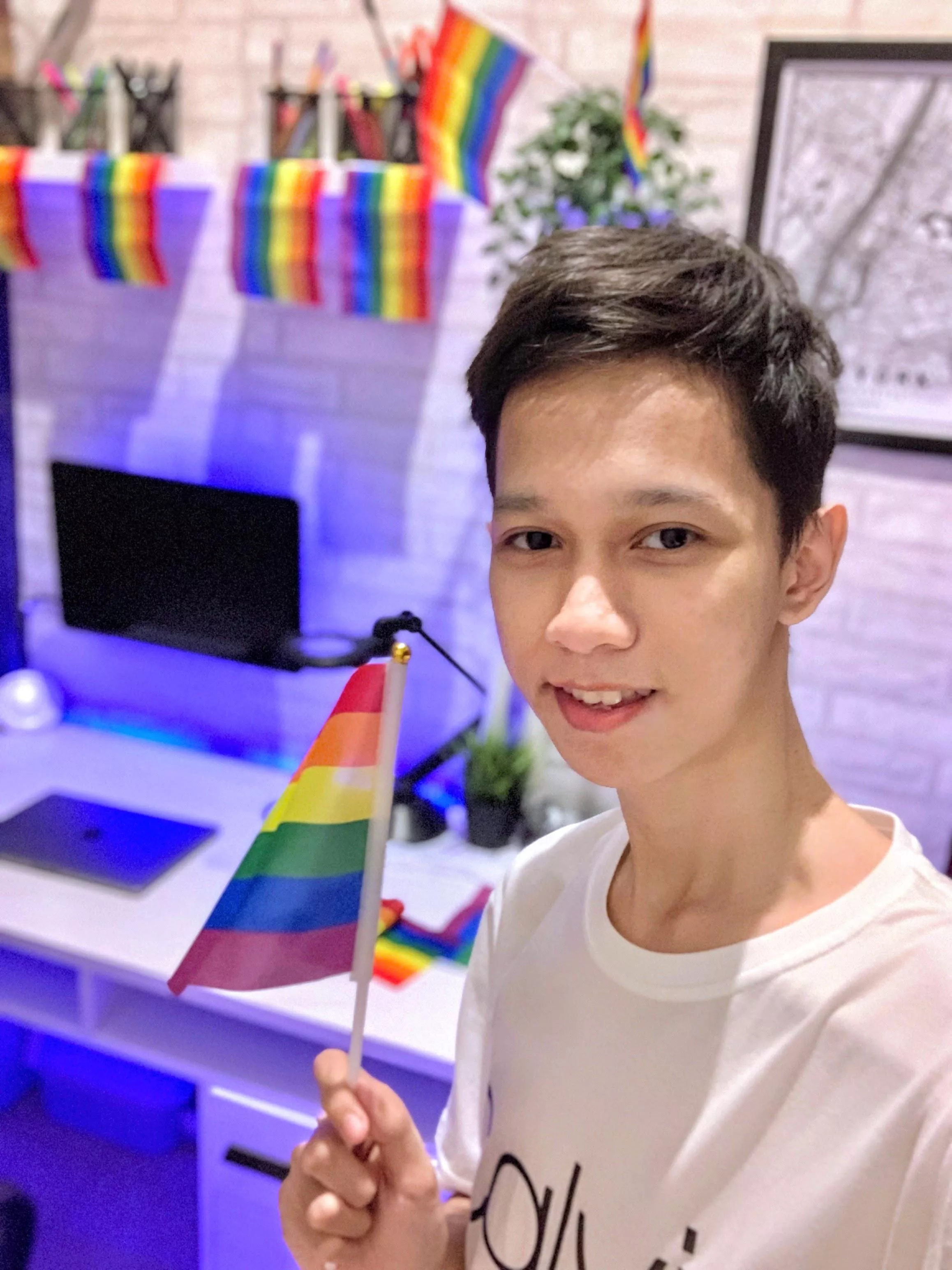 Decorating my setup to celebrate 1 year of me coming out 🏳️‍🌈