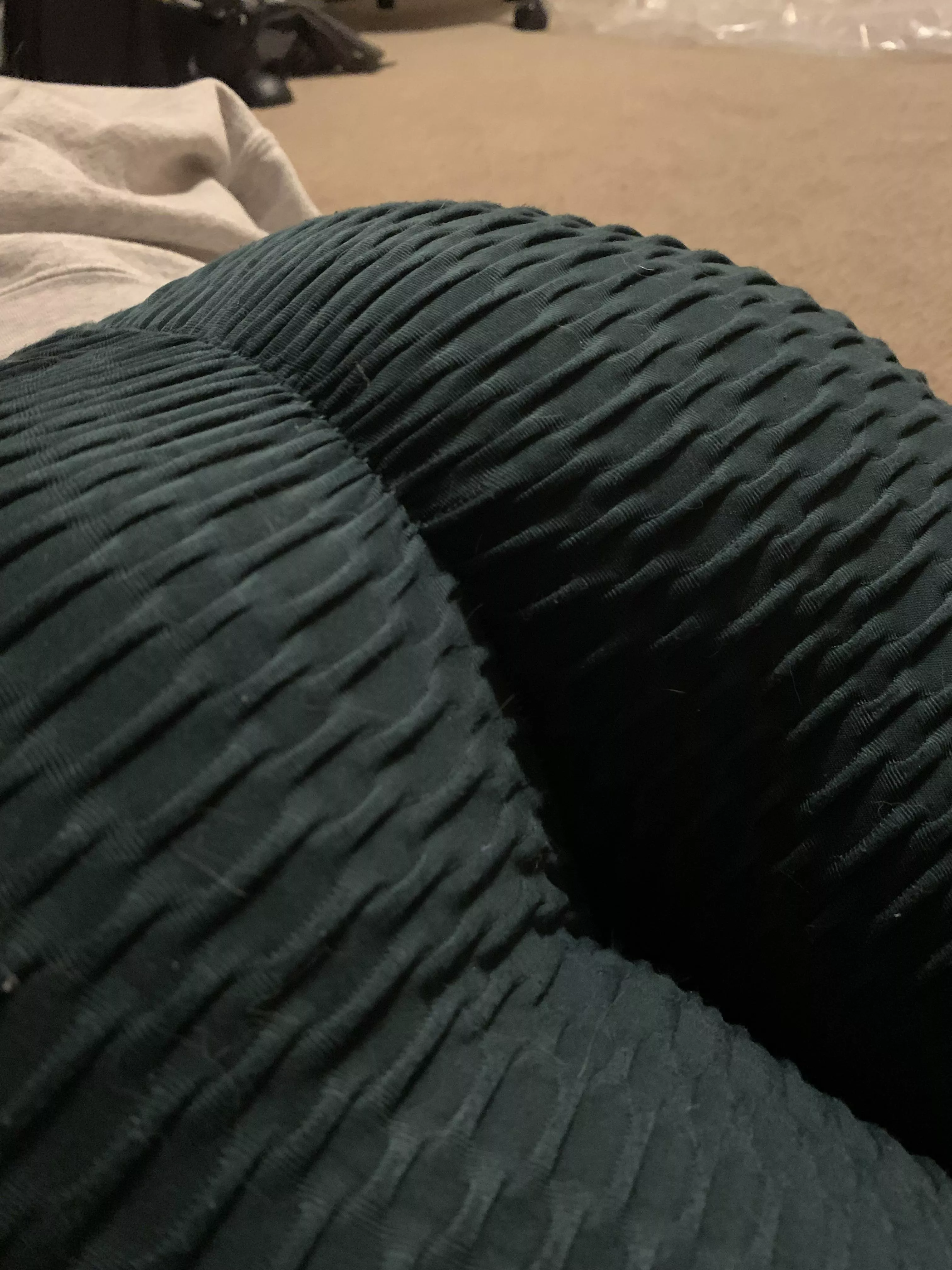 definitely need more of these leggings! [F21]