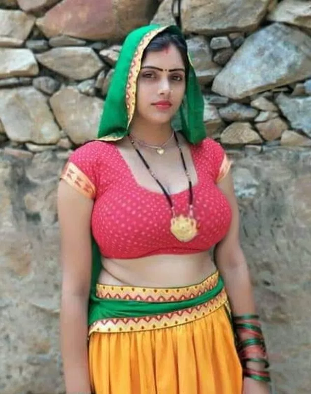 Desi Maal 🤤