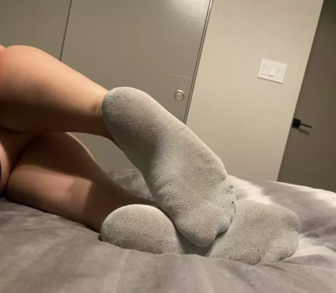 Dirty socks on the bed 🤭