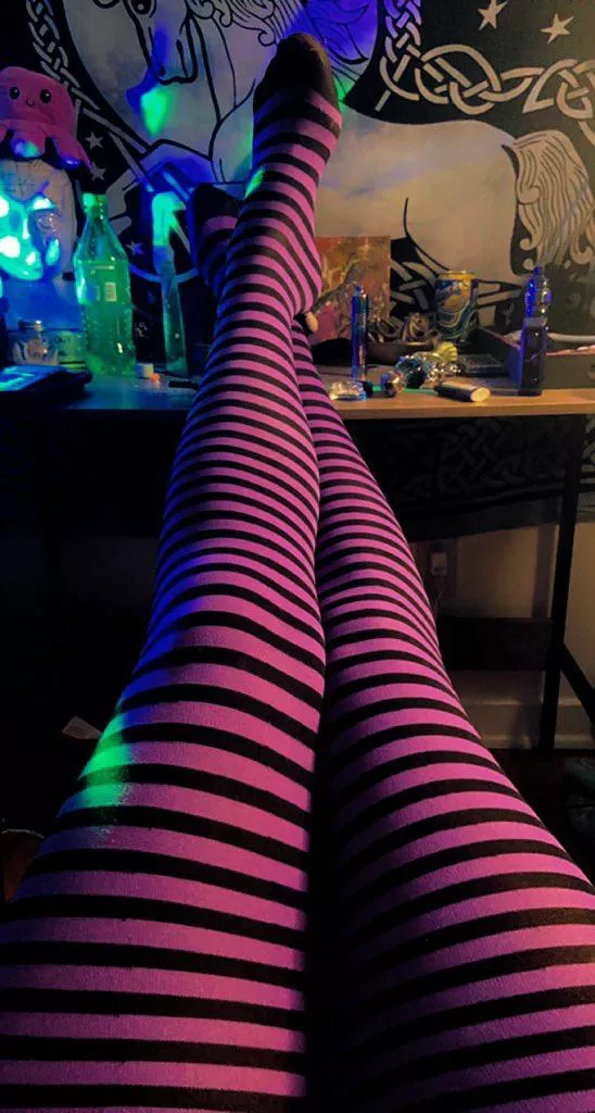 Do tights count? [Female]