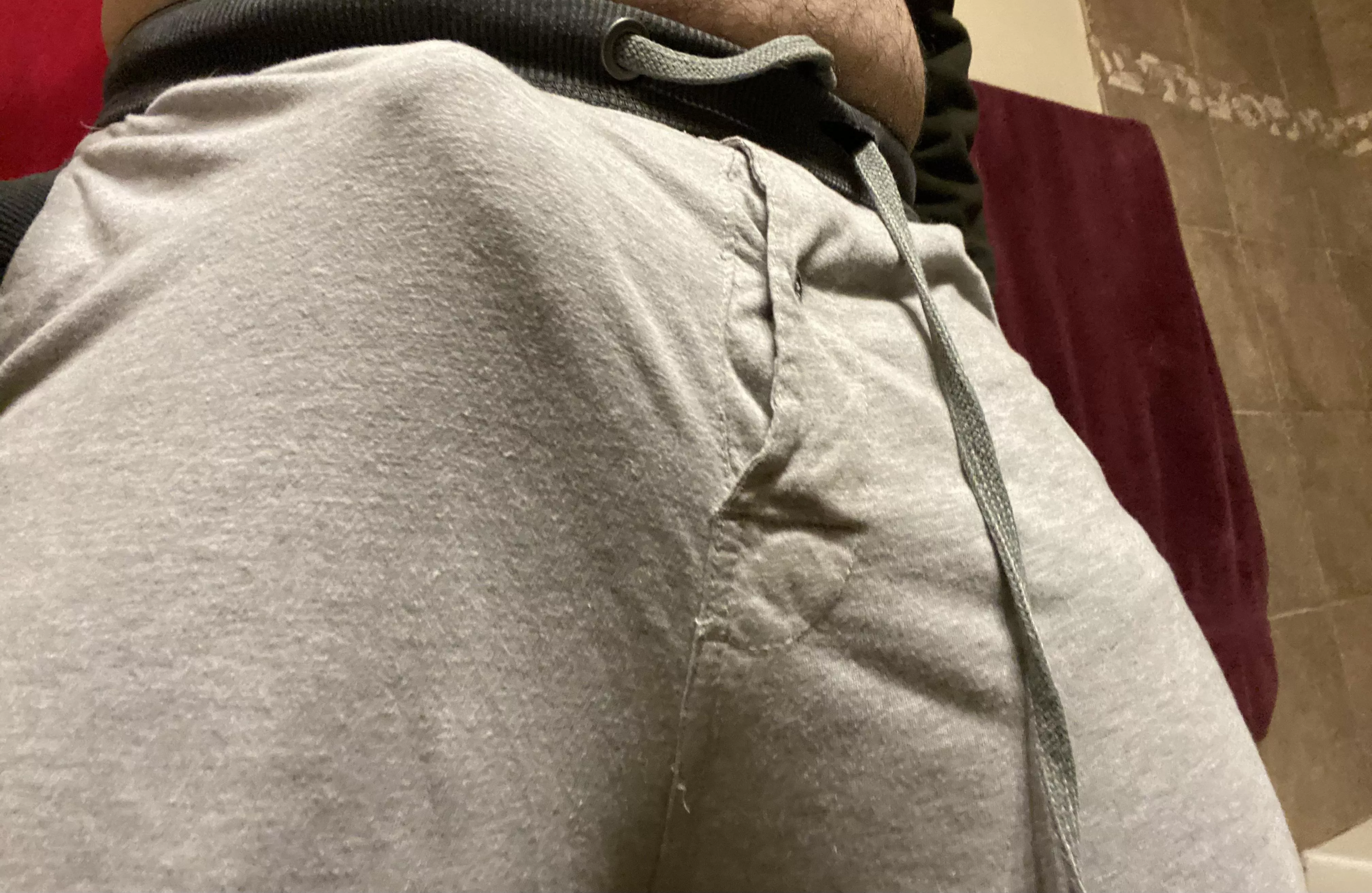 do y’all like grey sweatpants?