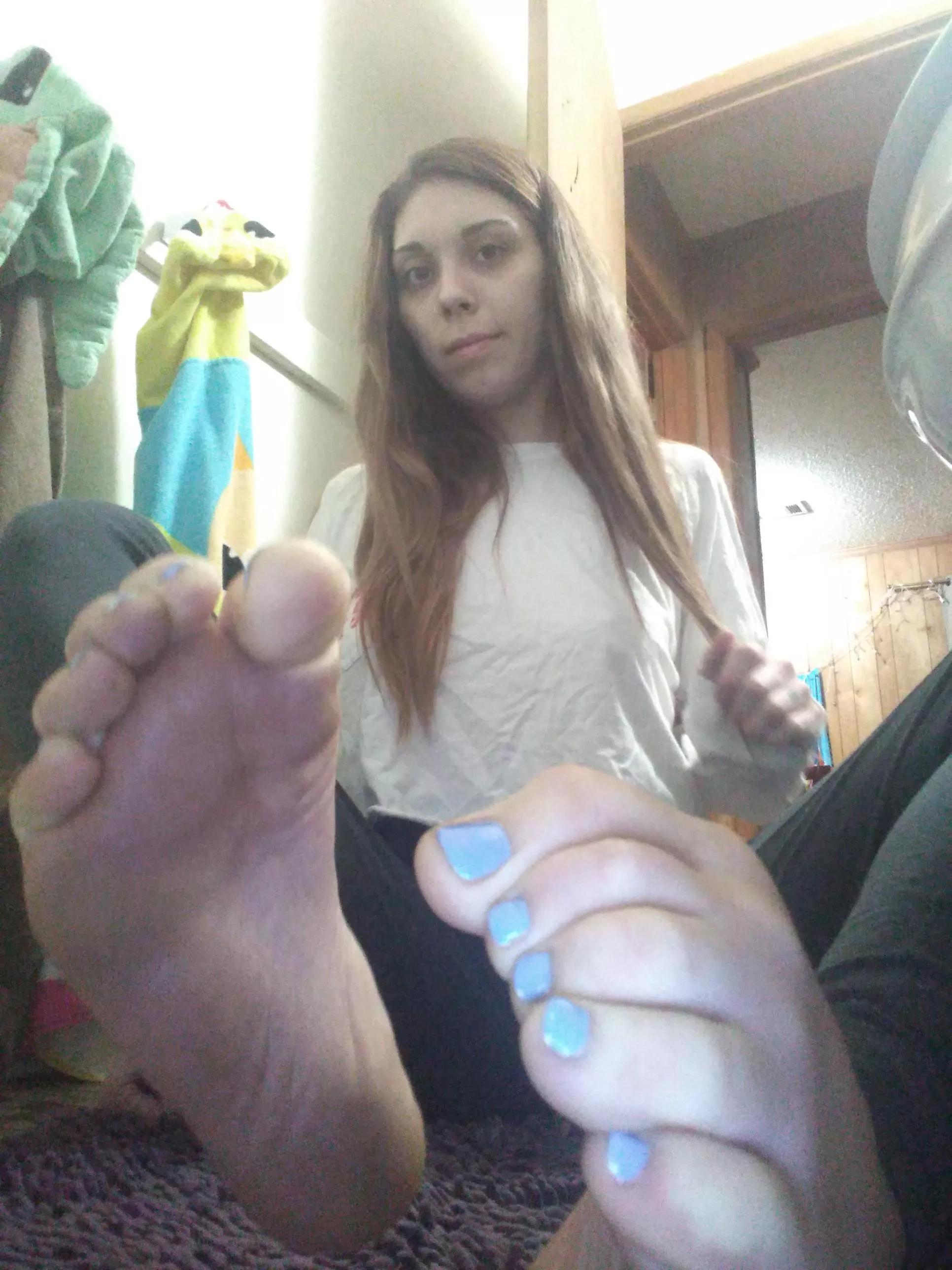 Do you like blue toes