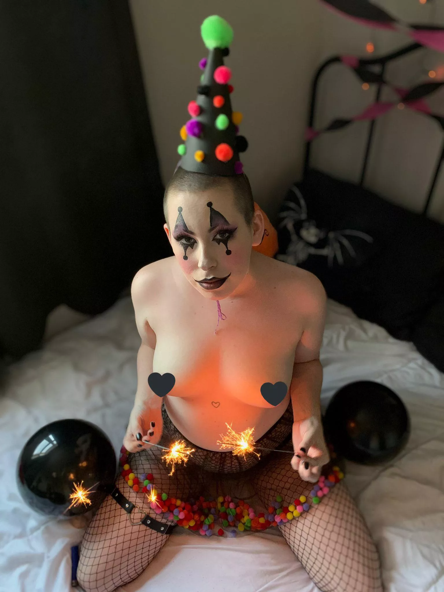 Do you like clown makeup? 🖤