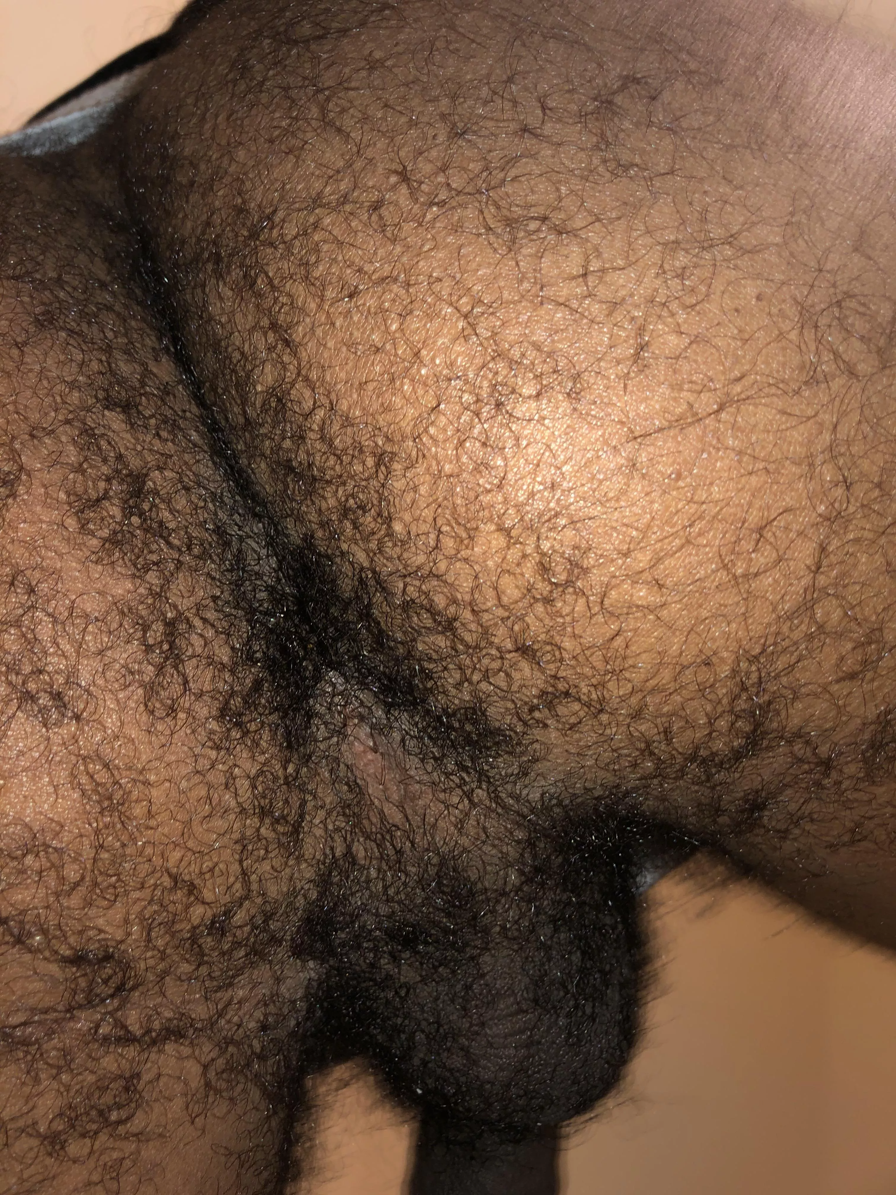 Do you like em hairy and clean? ðŸŒ¸