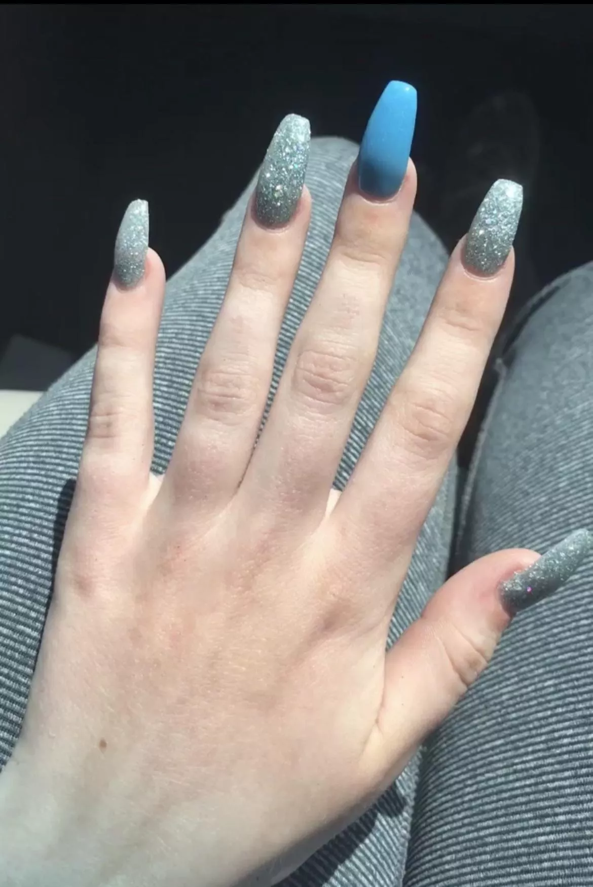 Do you like long nails? ðŸ’™