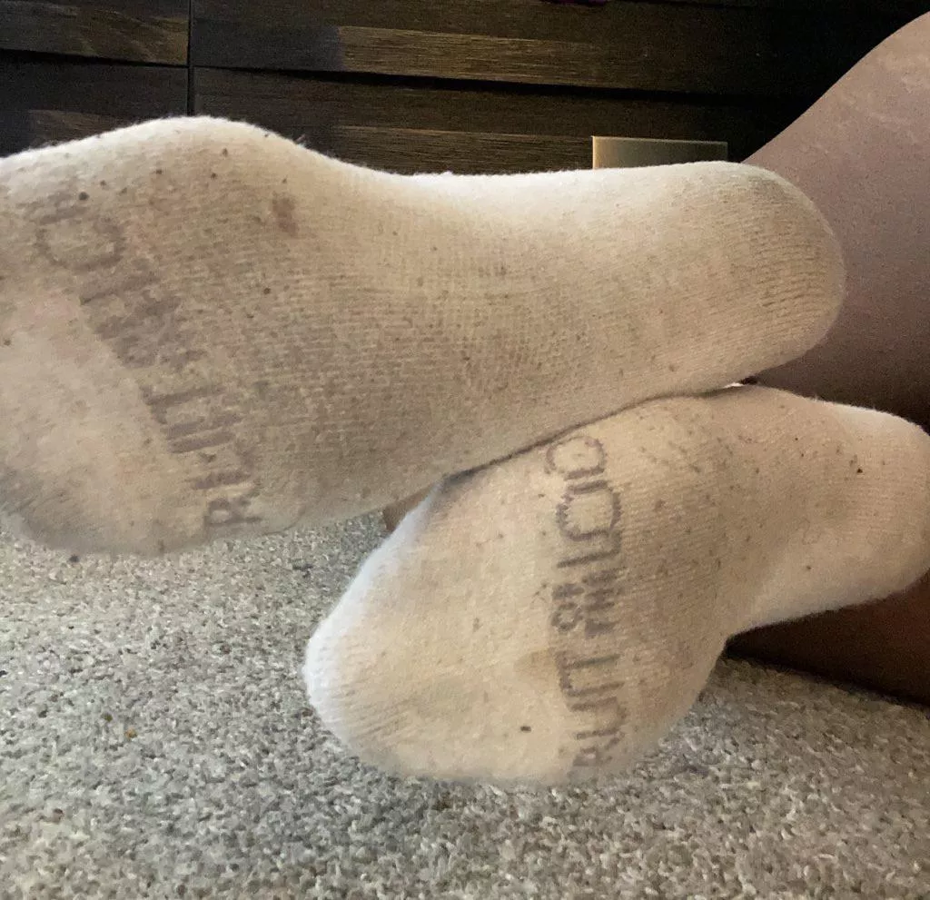 Do you like mommyâ€™s dirty socks