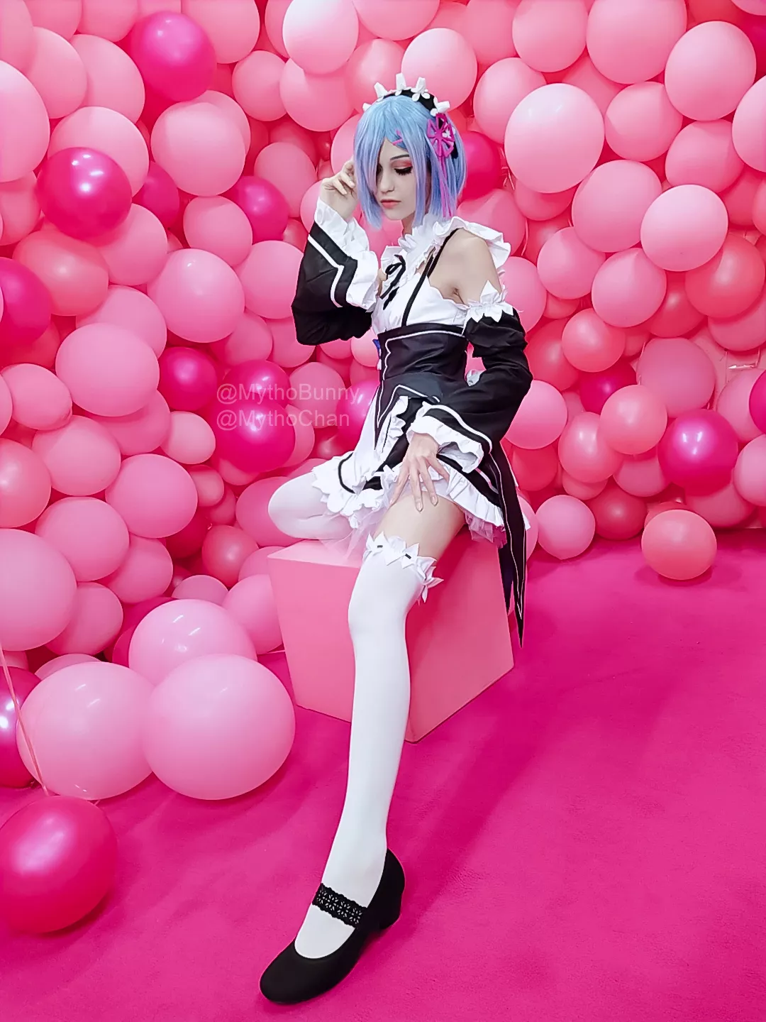 Do you like my long Legs in my Rem Cosplay?