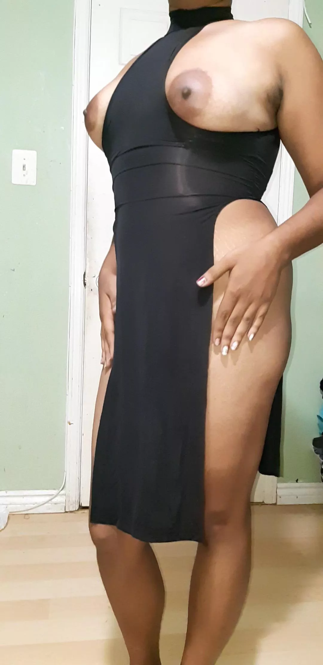 do you like my new dress ðŸ˜› (f) 33y