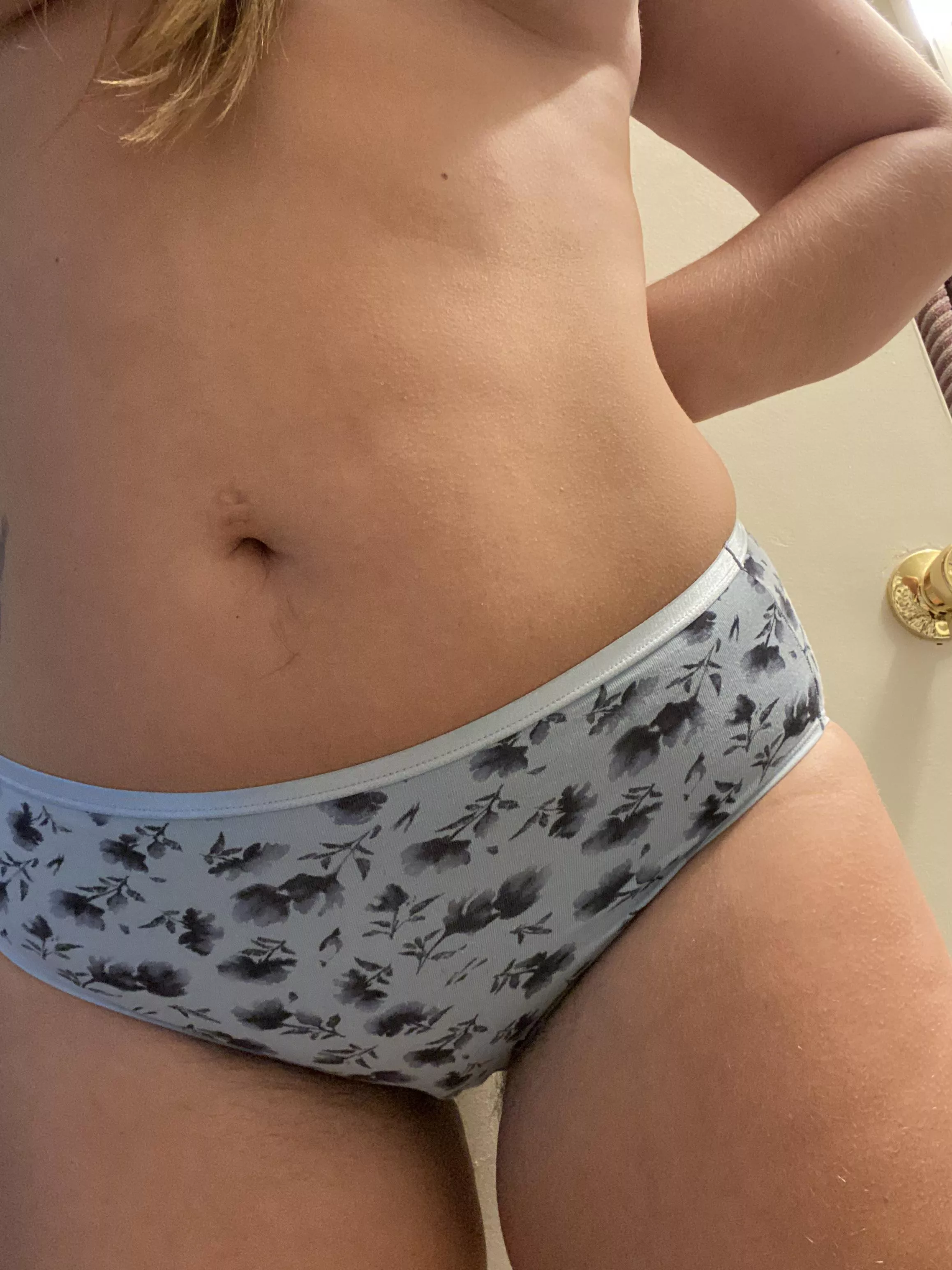 Do you like the look of fullbacks? [selling]