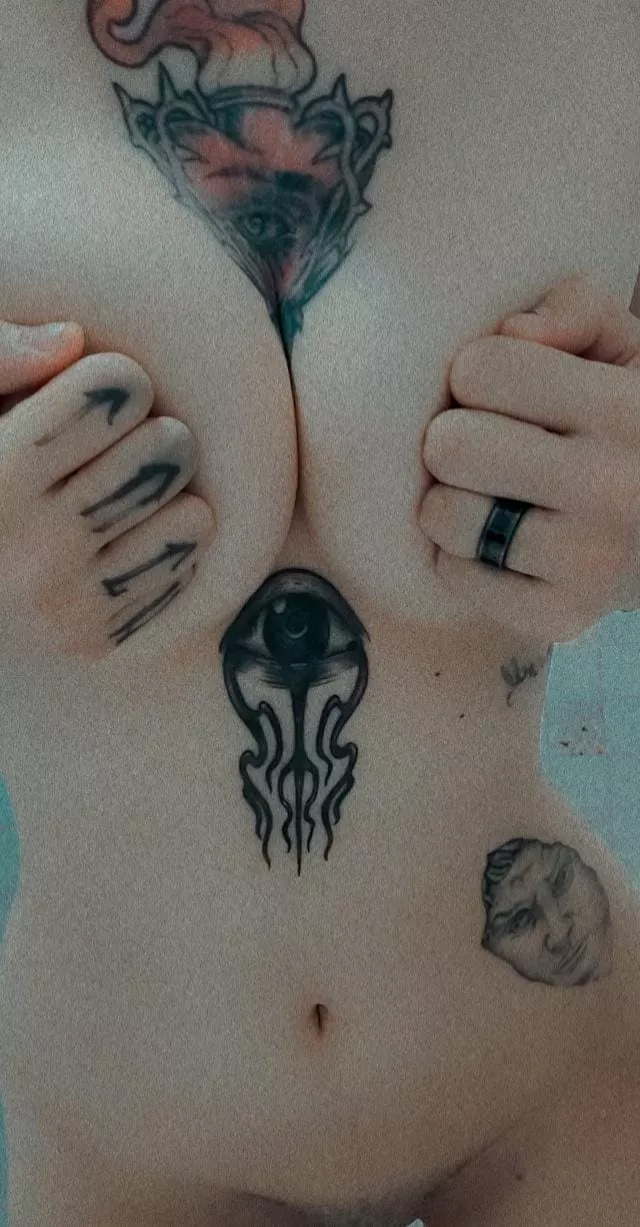 Do you love my tattoos? wanna serve to a hot goddess tonight? [Selling] - videos G/G Cock rates, GFE and more, and 30% off for all content / kik: Kattvon