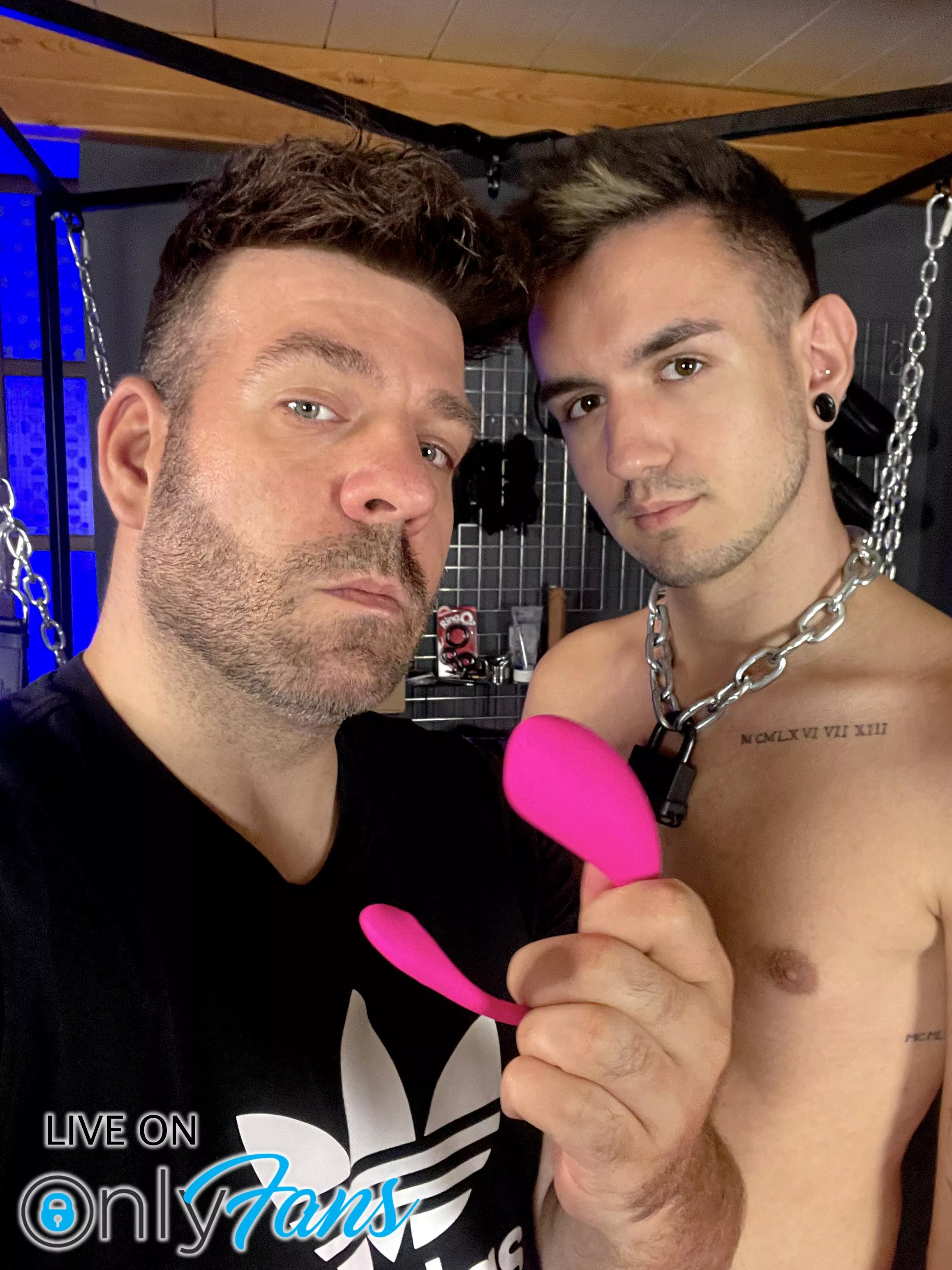 ⚠️Do you want to raise my #slave? This sunday LIVE!🔥 Control the vibrator in his ass from your cell phone!😈 He can't do anything about it, and remember, he has been living in #chastity for more than 60 days! Join now! 😈