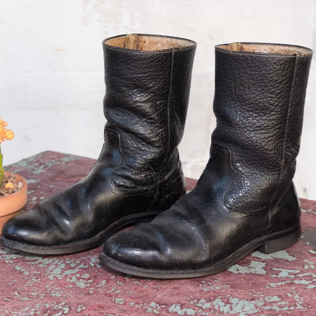 Does anyone have any info on what kind of boots these are?