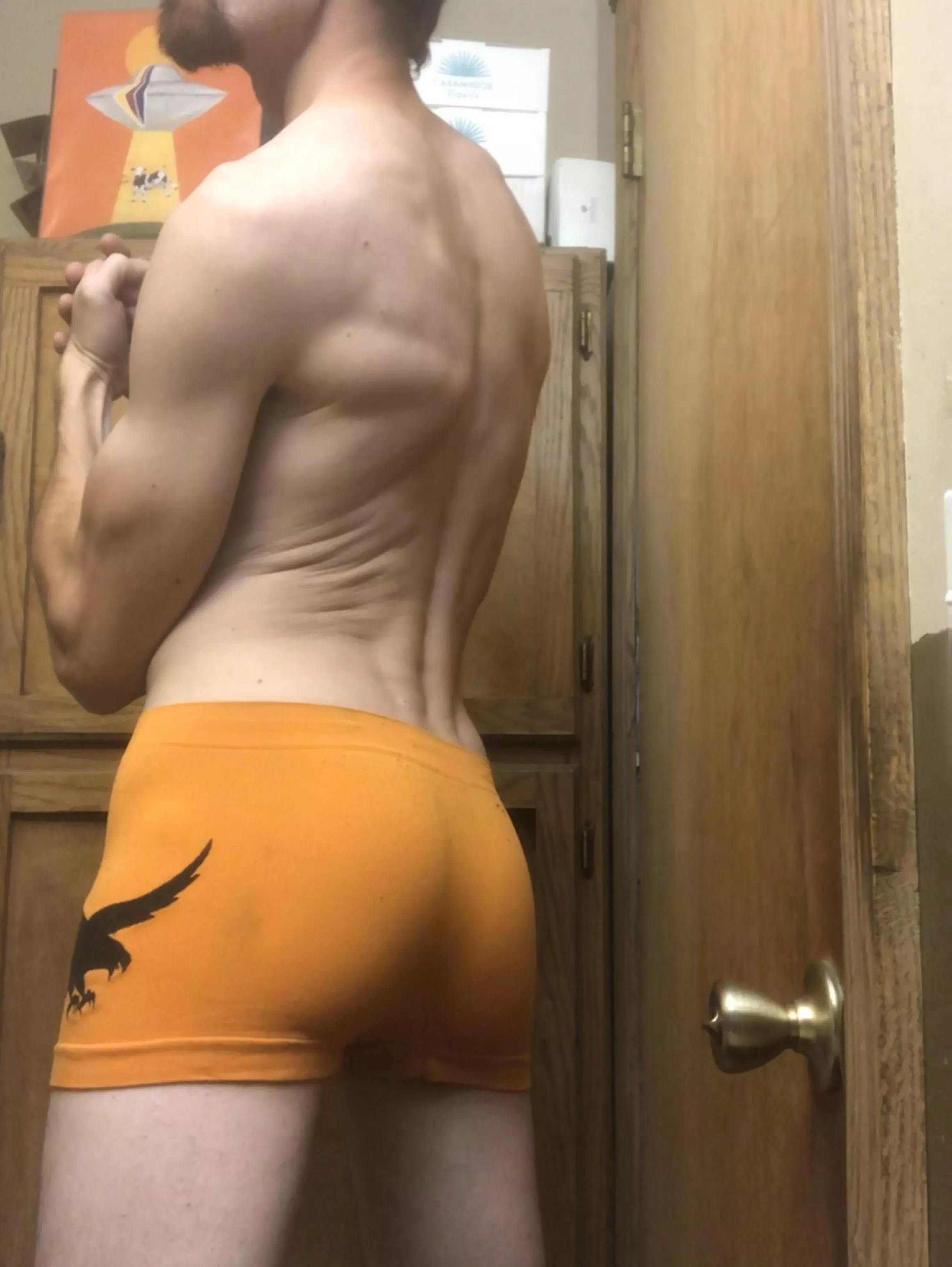 Does anyone wanna see me take the orange spandex off? 😜