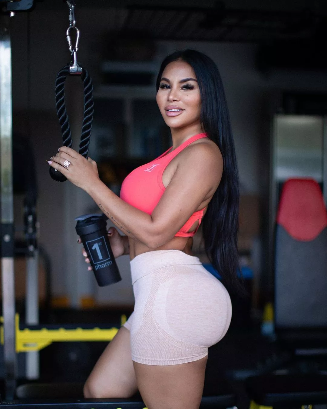 Dolly Castro