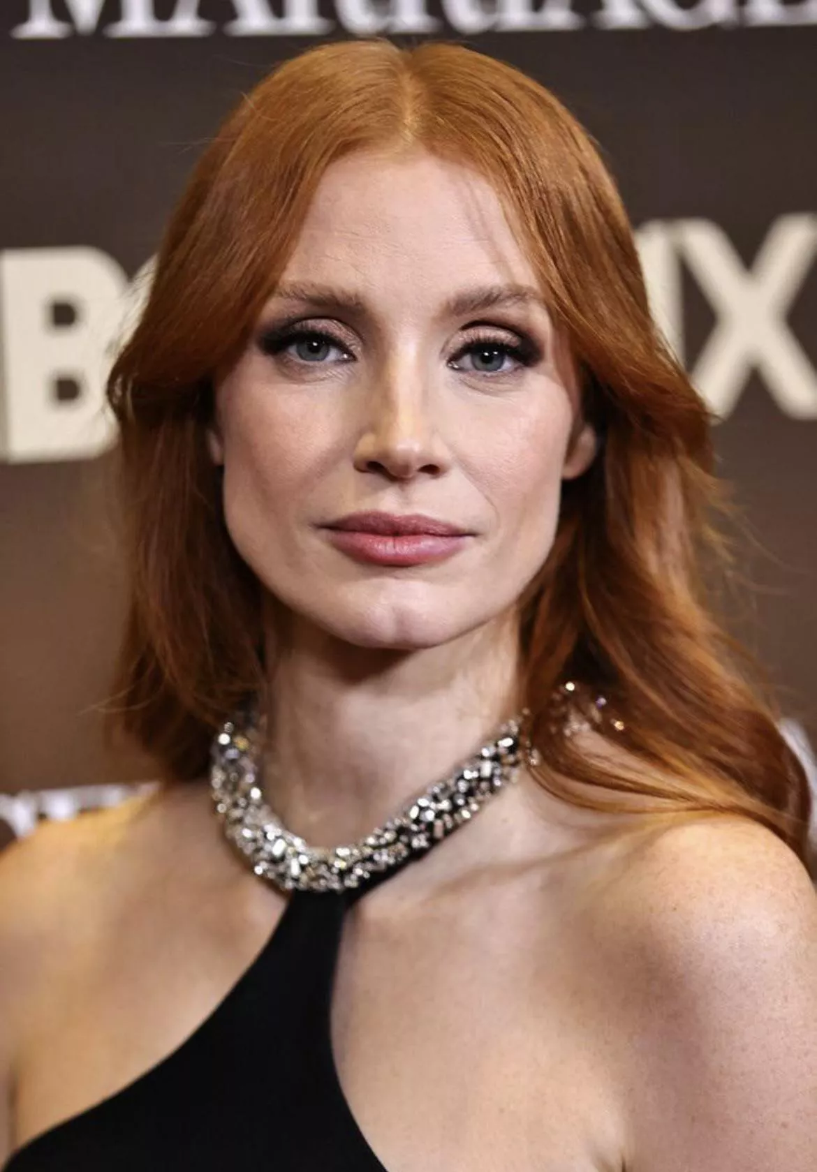 Dominate me as Jessica Chastain and make me beg you to let me cum