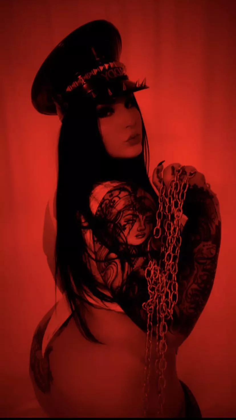 [domme] Make your man call me 𝕯𝖆𝖉𝖉𝖞 🖤⛓