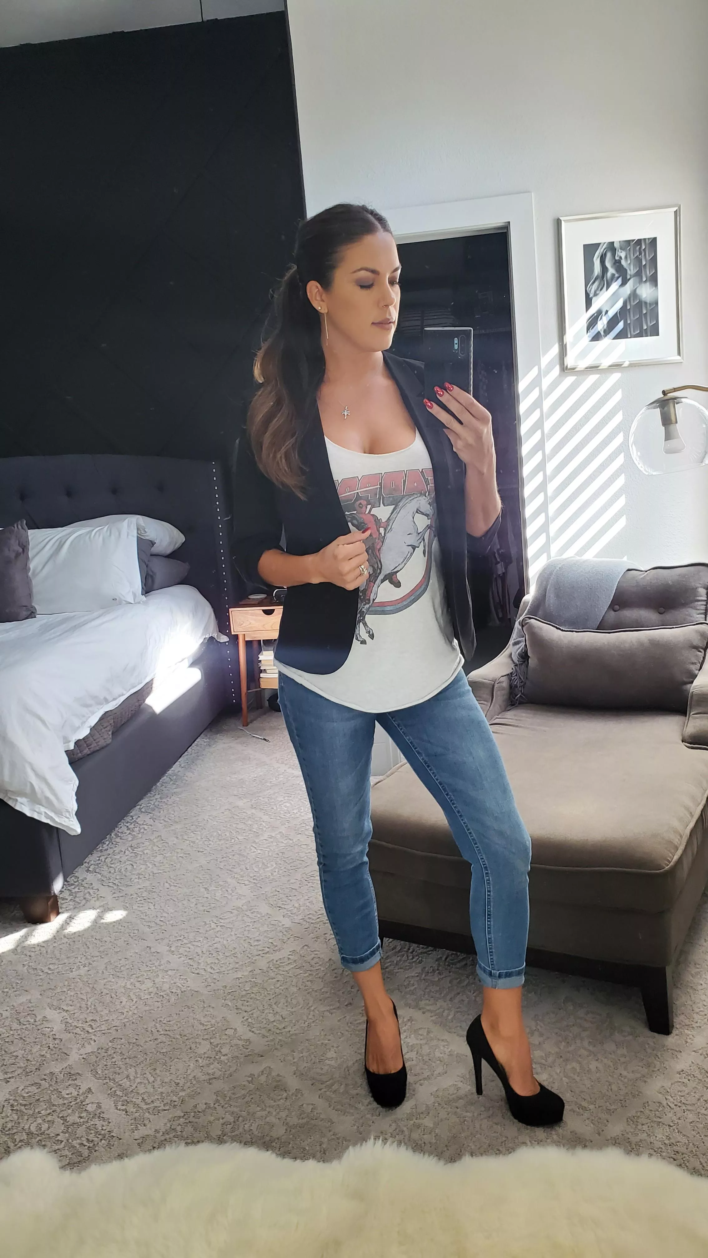 Dressing up a graphic tee with a blazer and heels...I think I like it.