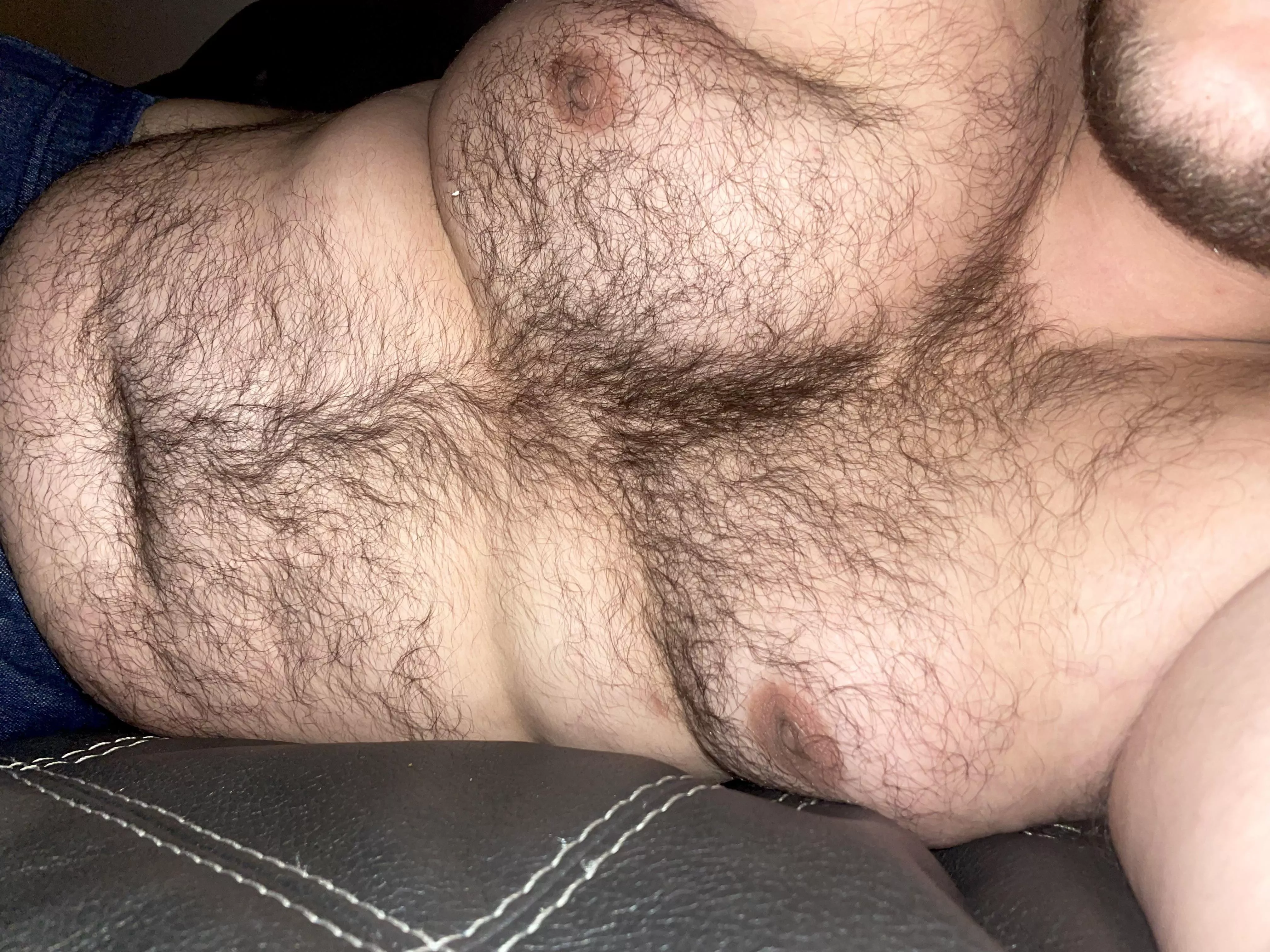 Drunk hairy and horny 😏