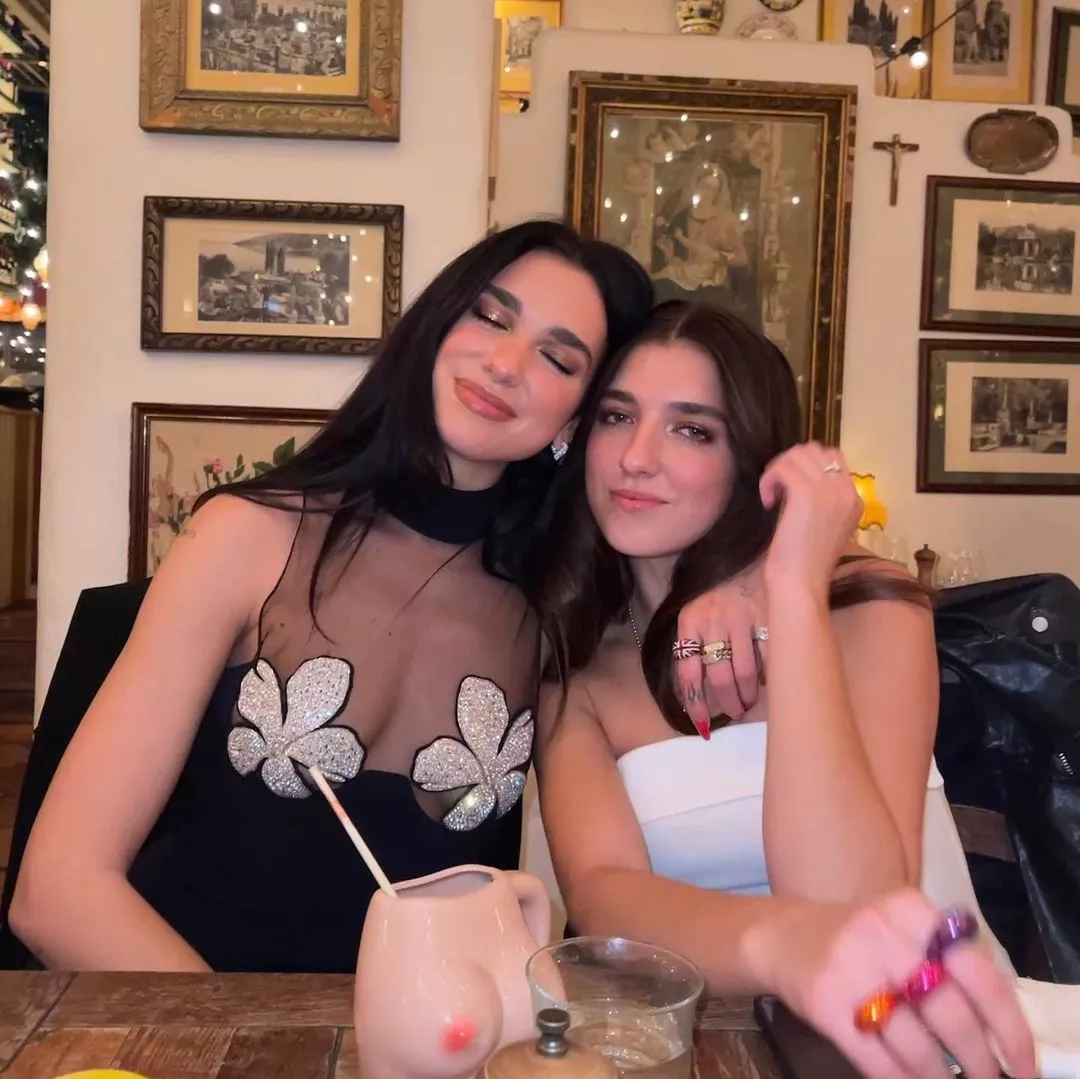 Dua Lipa and her sister Rina