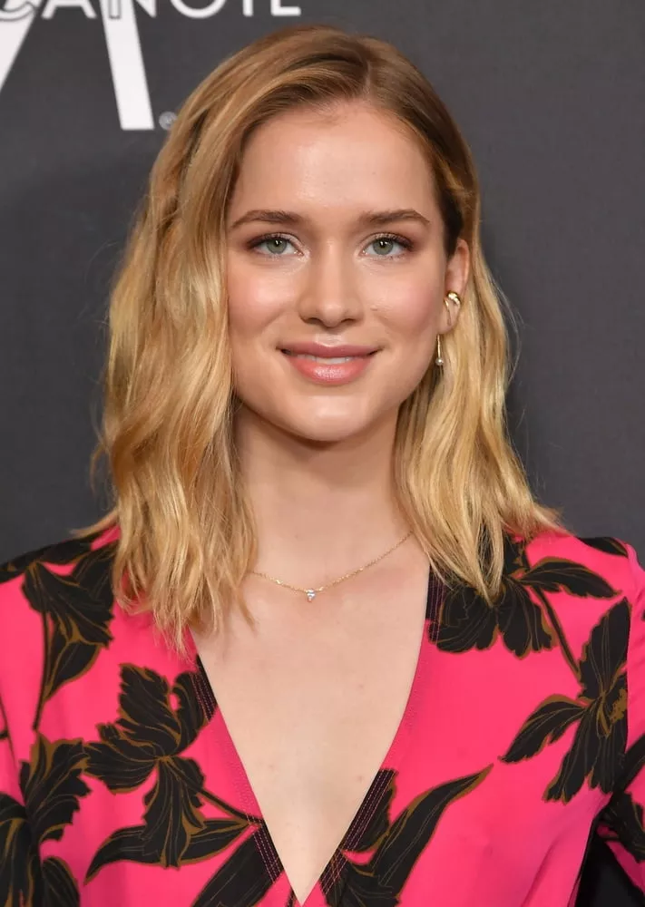 Elizabeth Lail