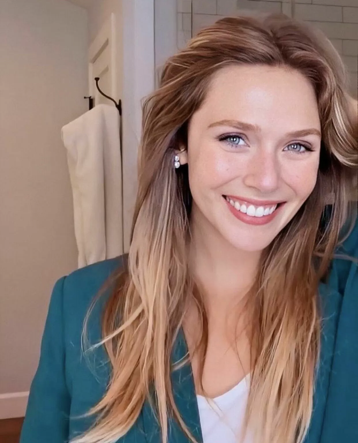 Elizabeth Olsen has a face made for cumming