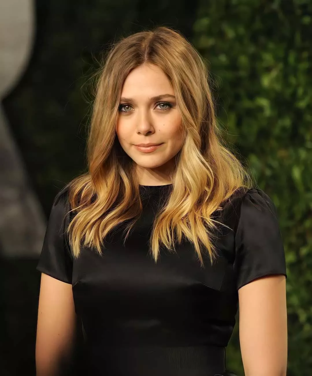 Elizabeth Olsen makes me so hard. Someone can help me cum for her?