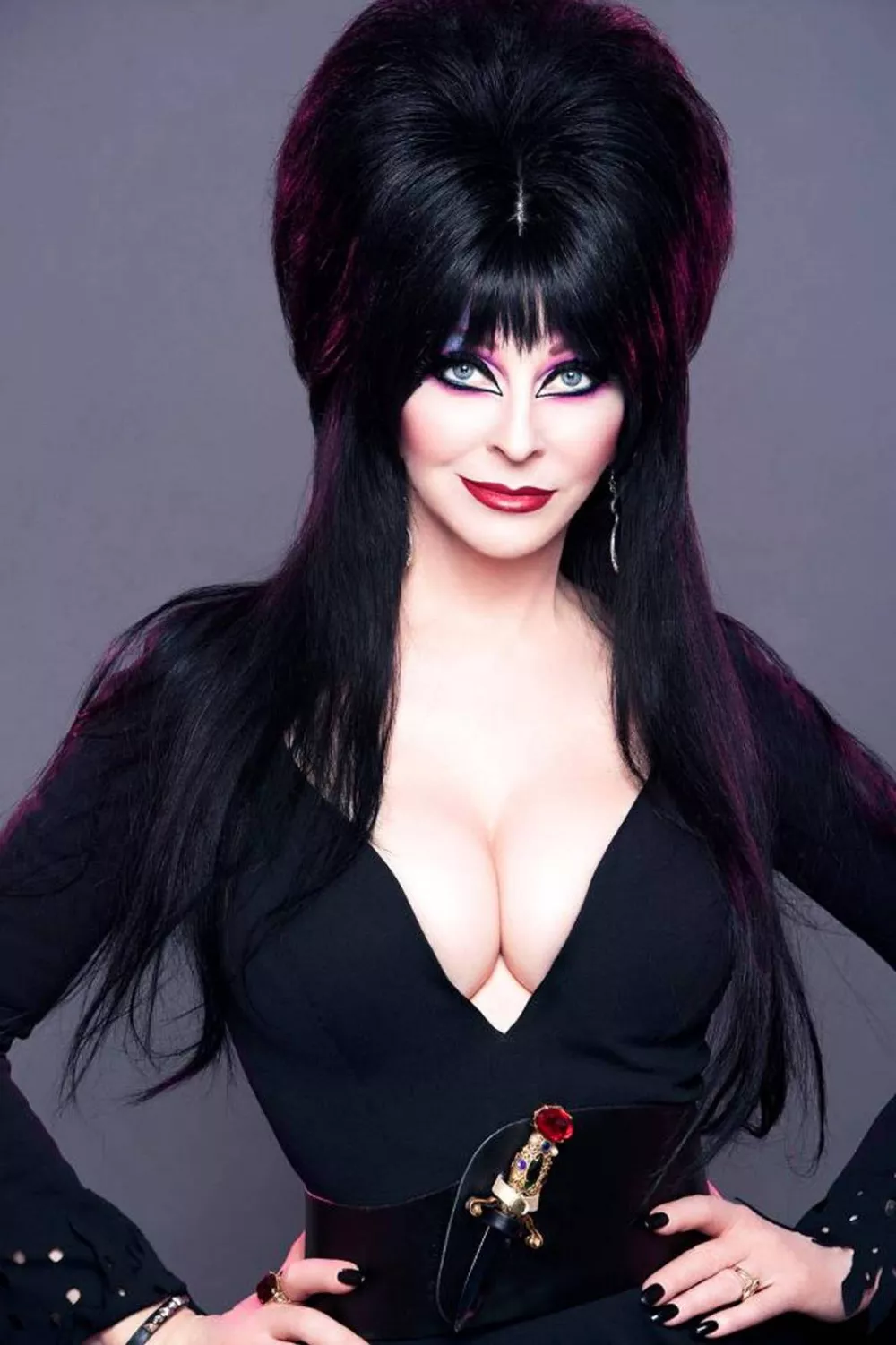 Elvira/Cassandra Peterson (1980s/1990s) is essential for Shocktober fapping