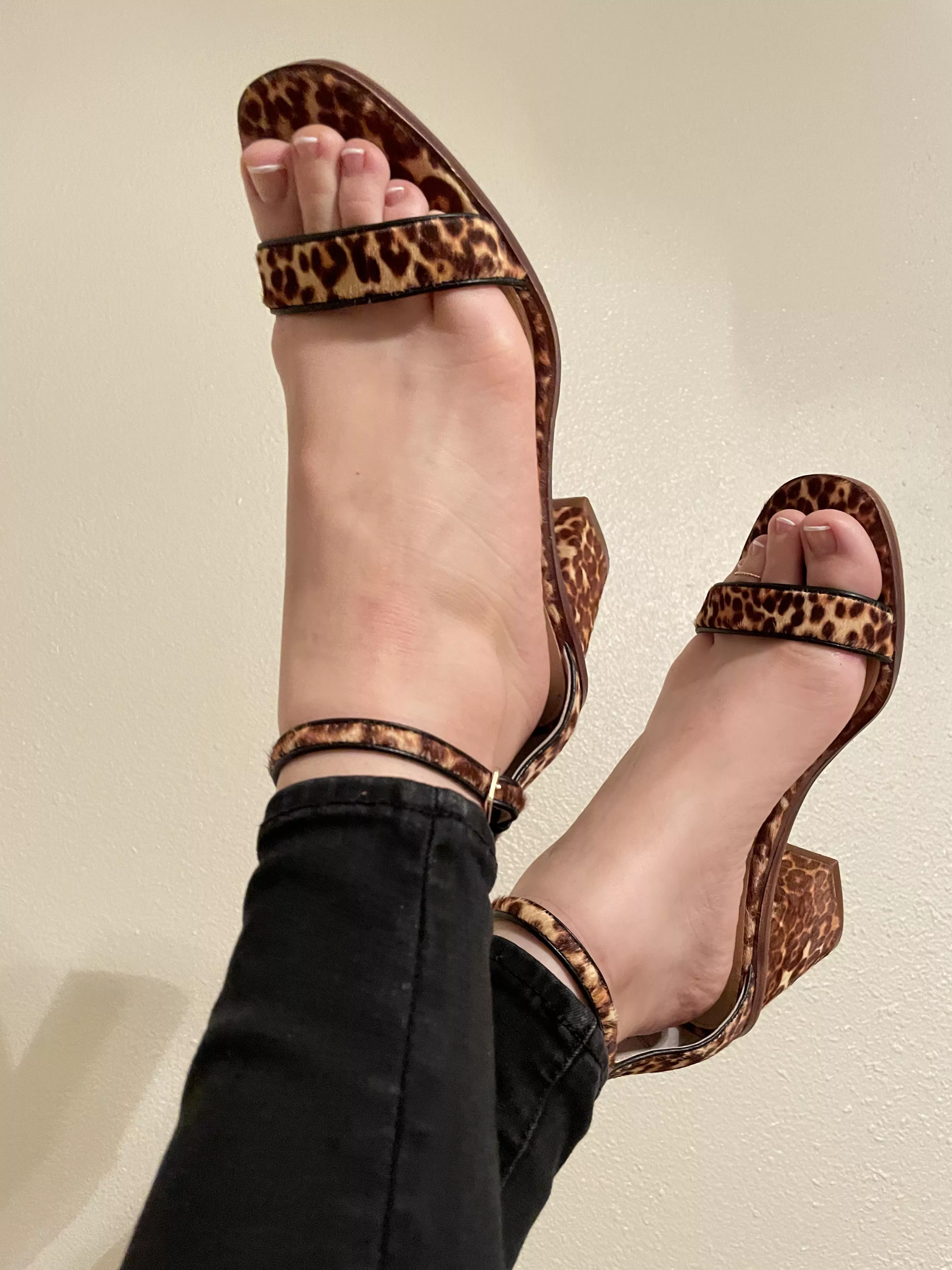 Excited to show off my new heels and french pedicure!! 💕 😘