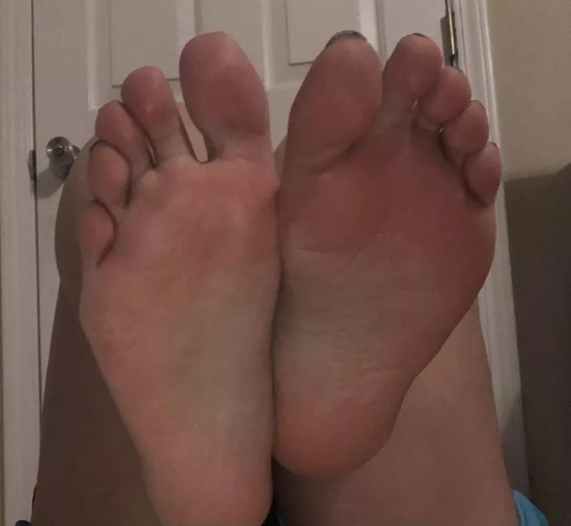 Extra tired feet after a morning workout 😓