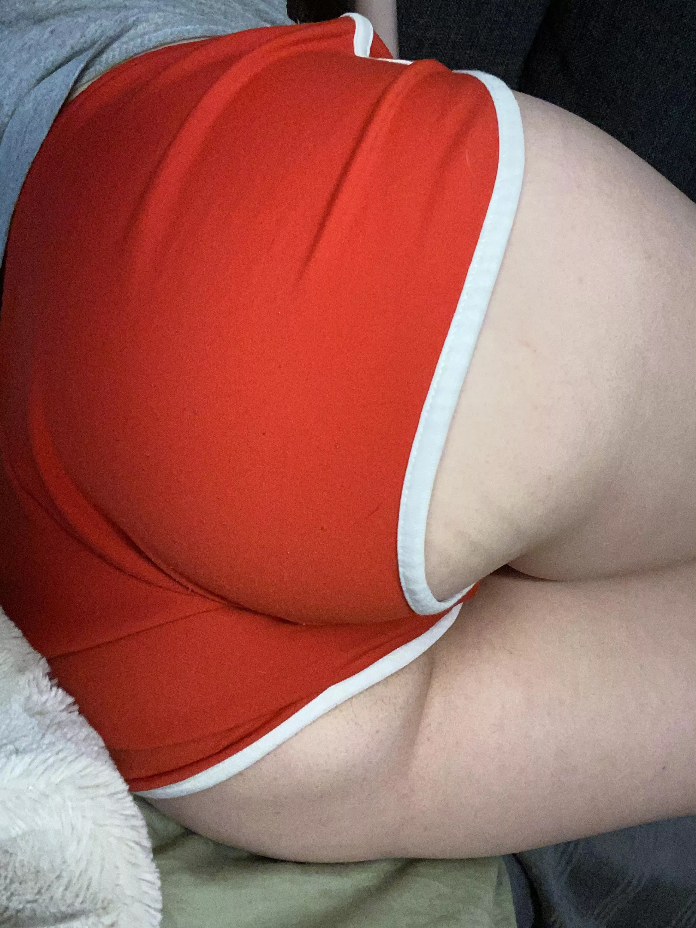 [F] do you like my ass in these shorts?