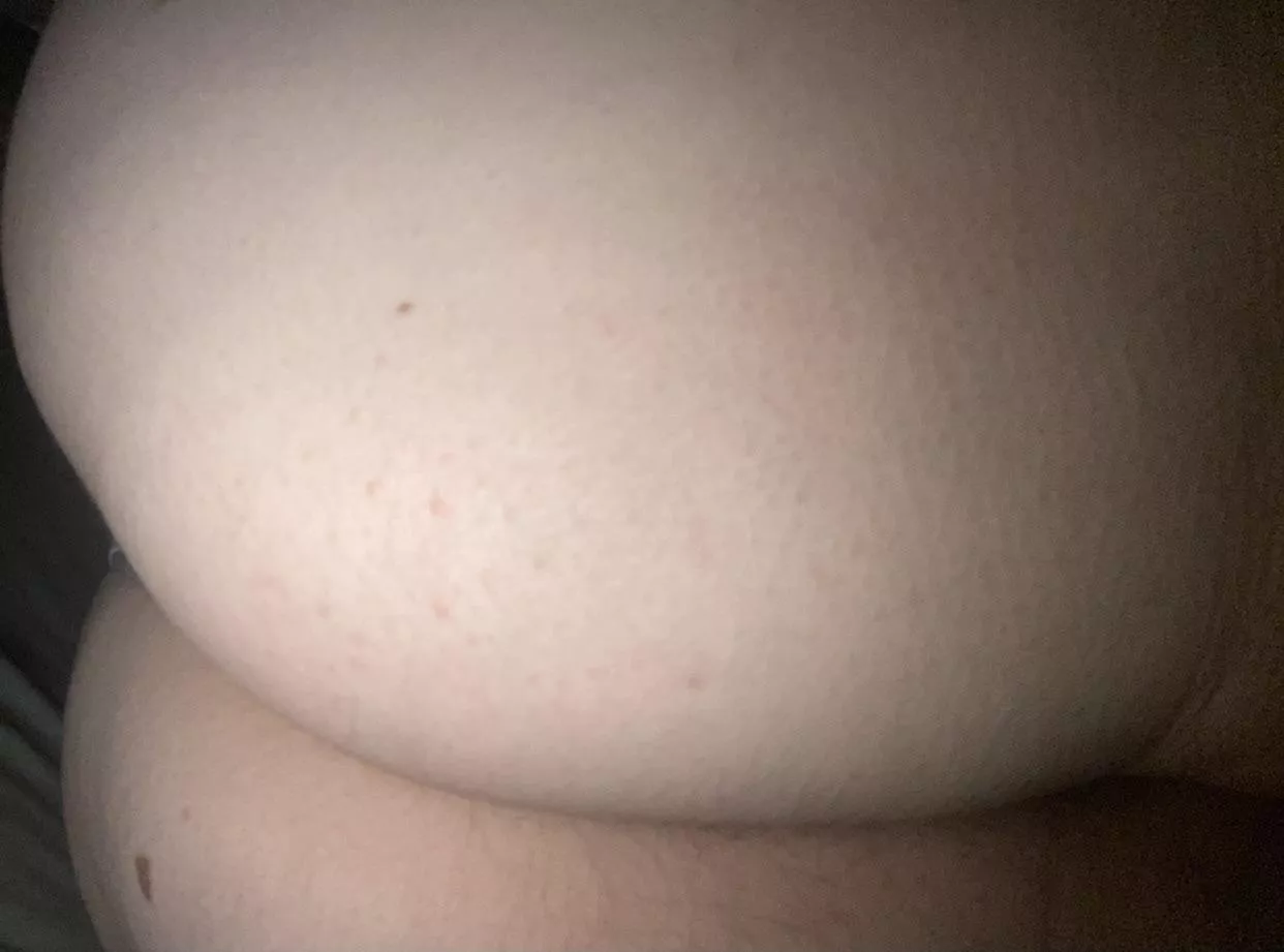 [f] Happy HUMP DAY yâ€™all. Hope this gets you through your day.(OC)