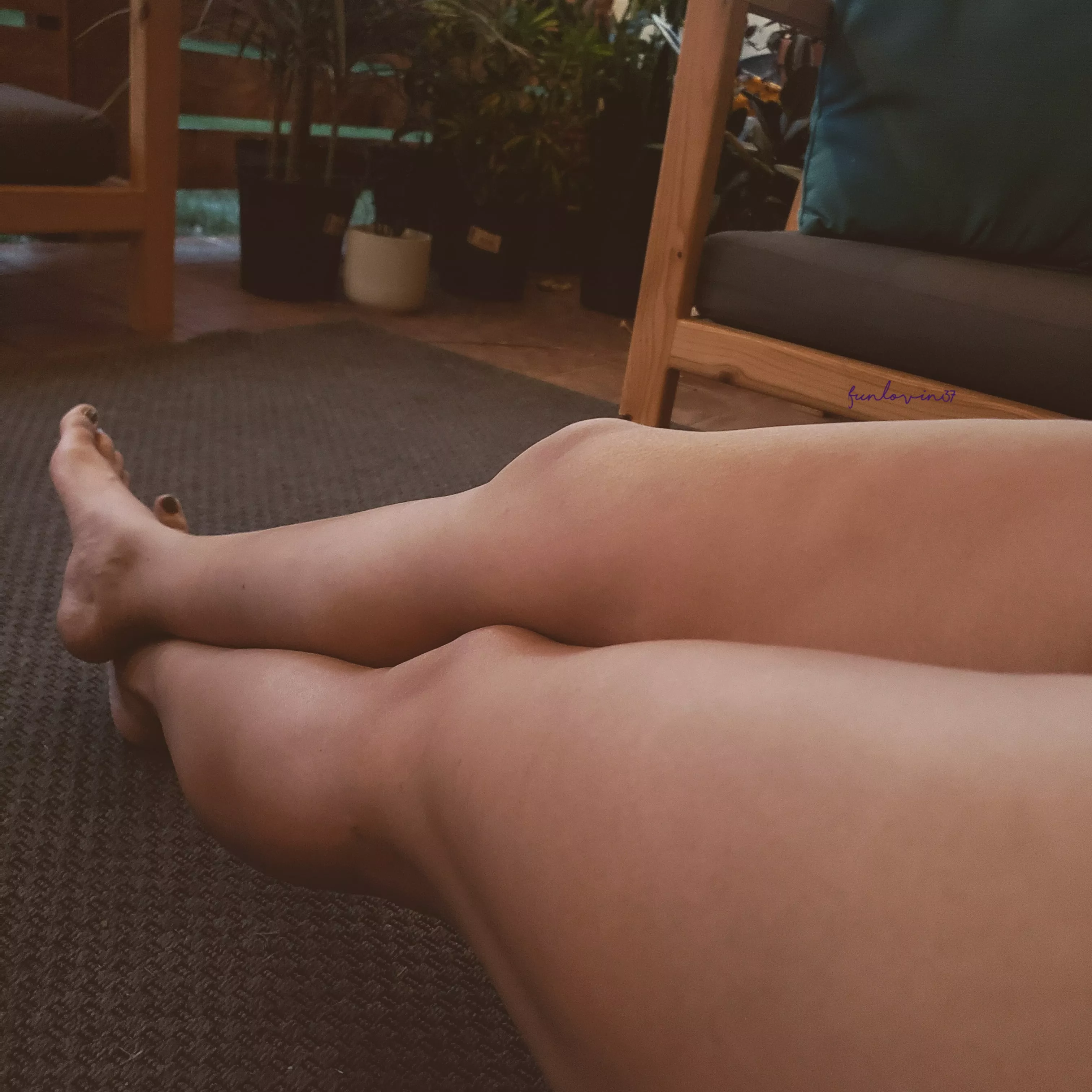 [F] Just my legs on a rainy morning