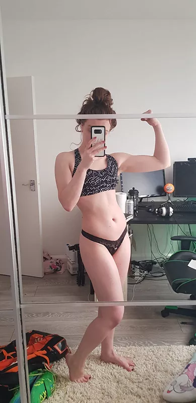 [F] Whats your favourite workout?