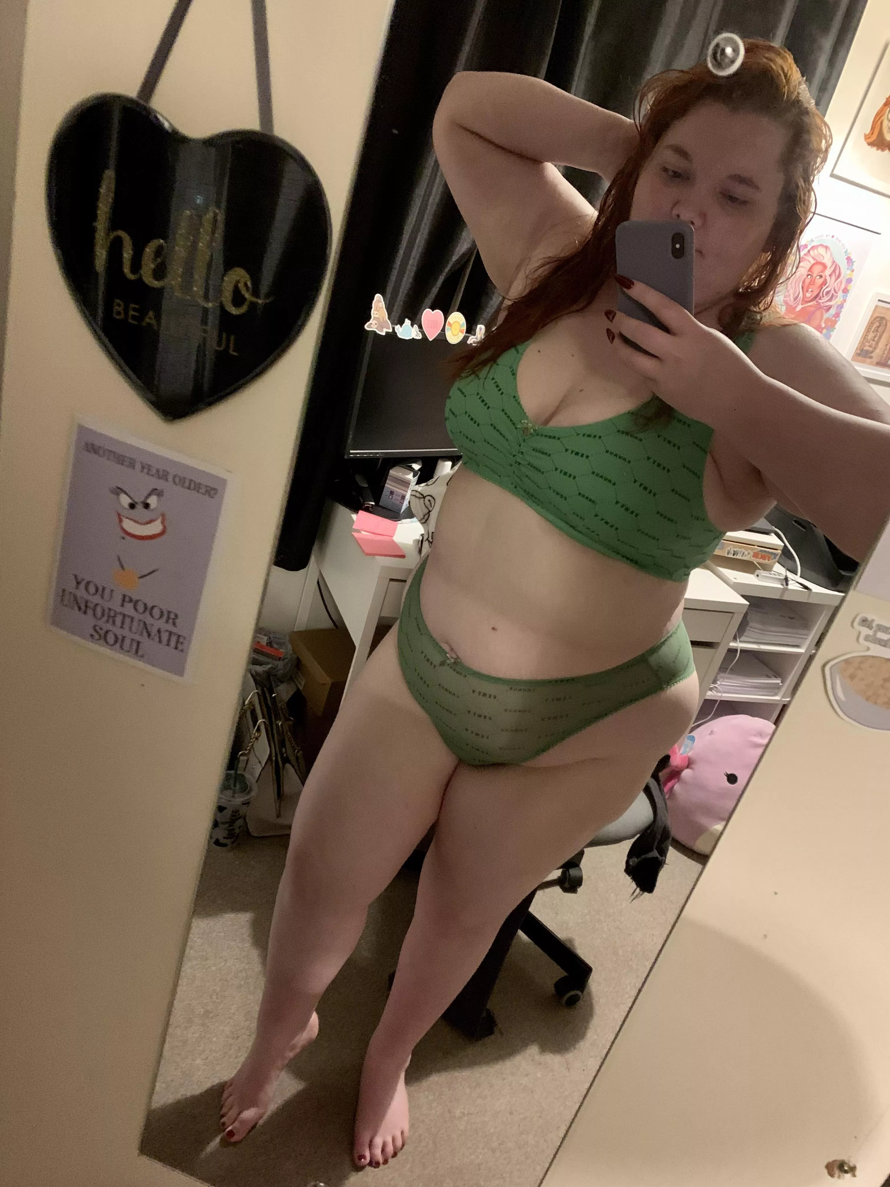 F27 happy Wednesday! Here’s a little green set!