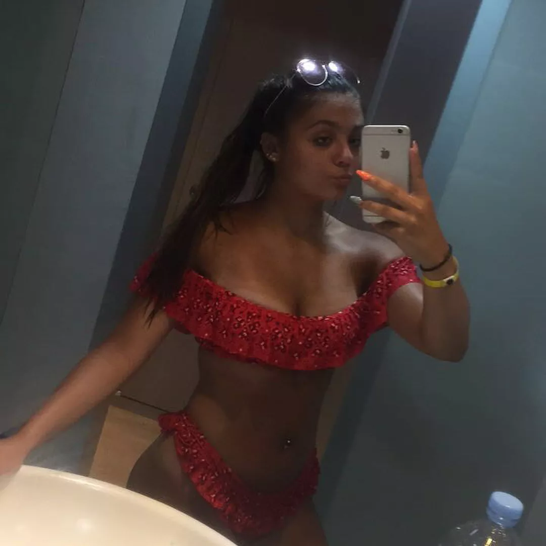 Fake tanned slut