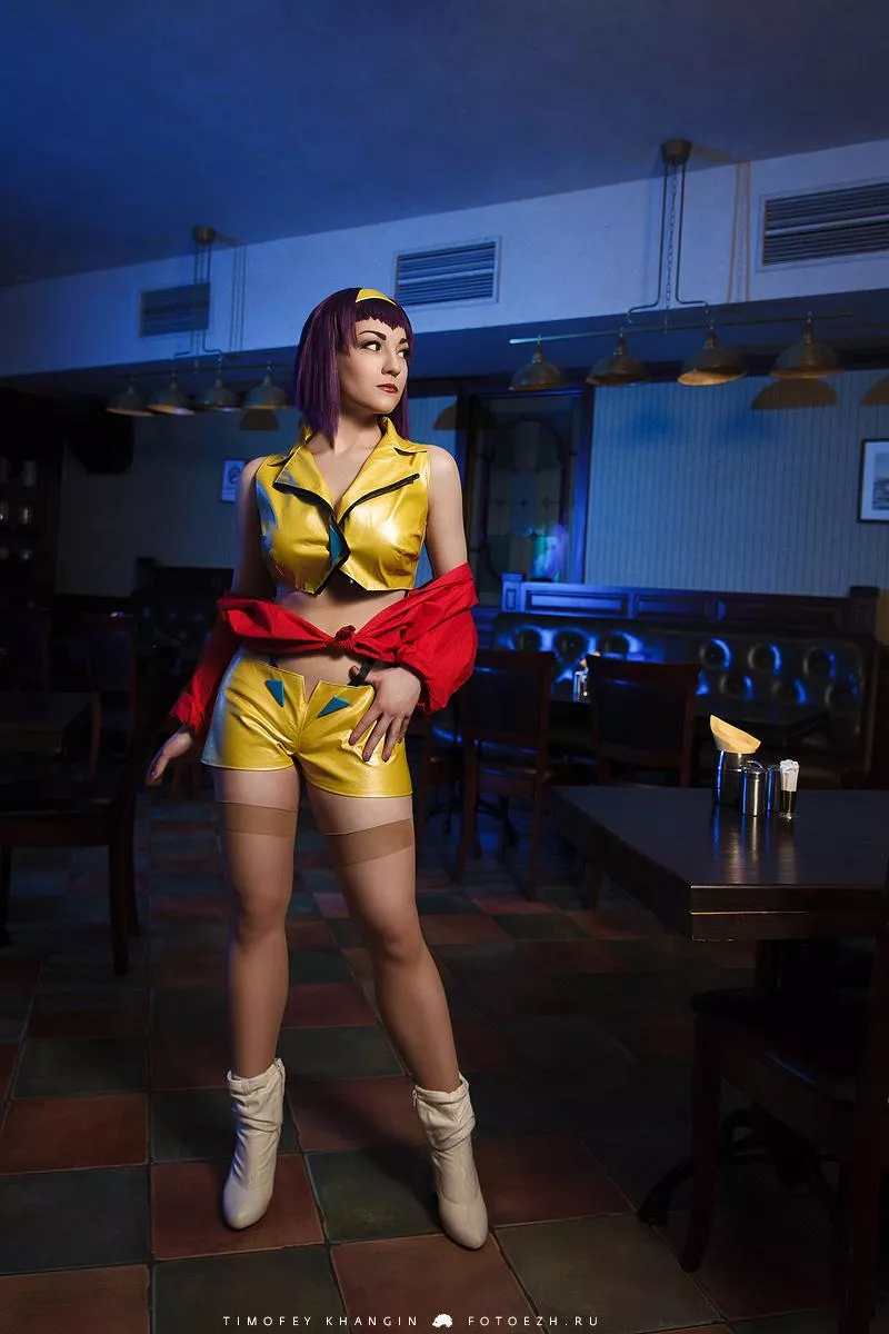 Faye Valentine by ZoeVolf