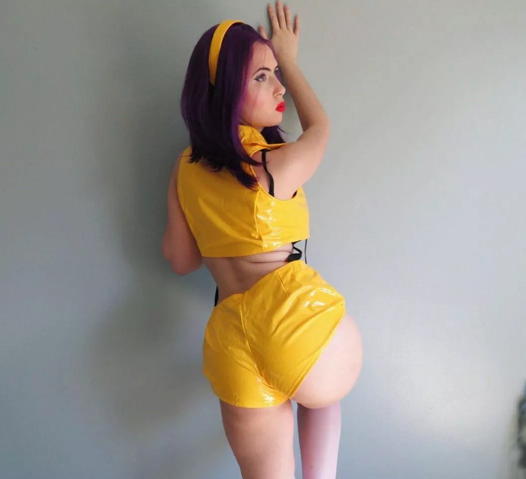 Faye Valentine cosplay by Kessie Vao