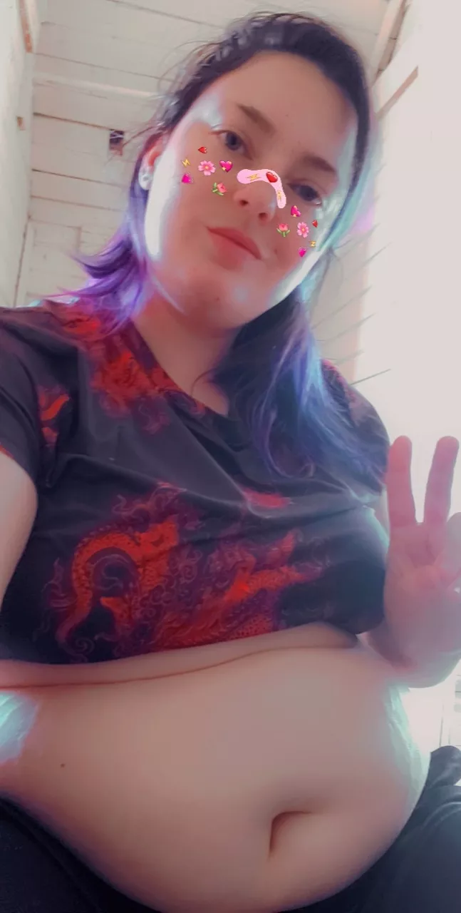 Feeling cute in a crop top today! 😘🔥🥵