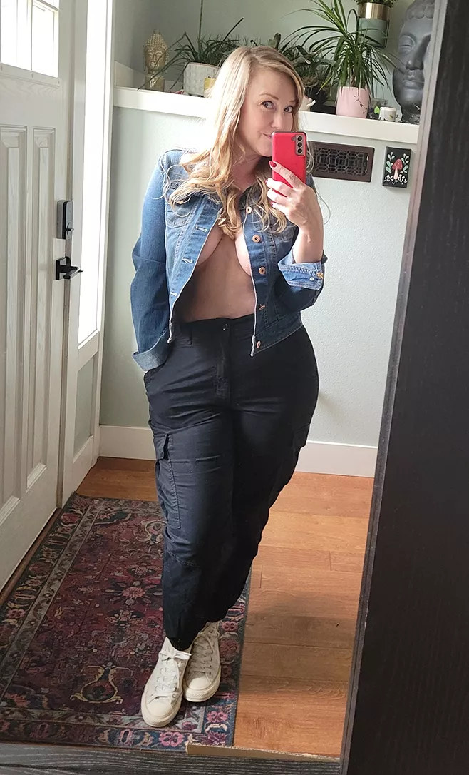 Feeling like a real Milf today [F48]